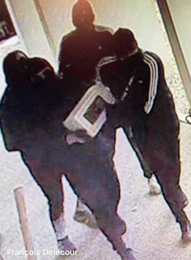 Le pilote de rallye François Delecour, victime d'un cambriolage dans sa propriété varoise, en présence de son fils de 13 ans