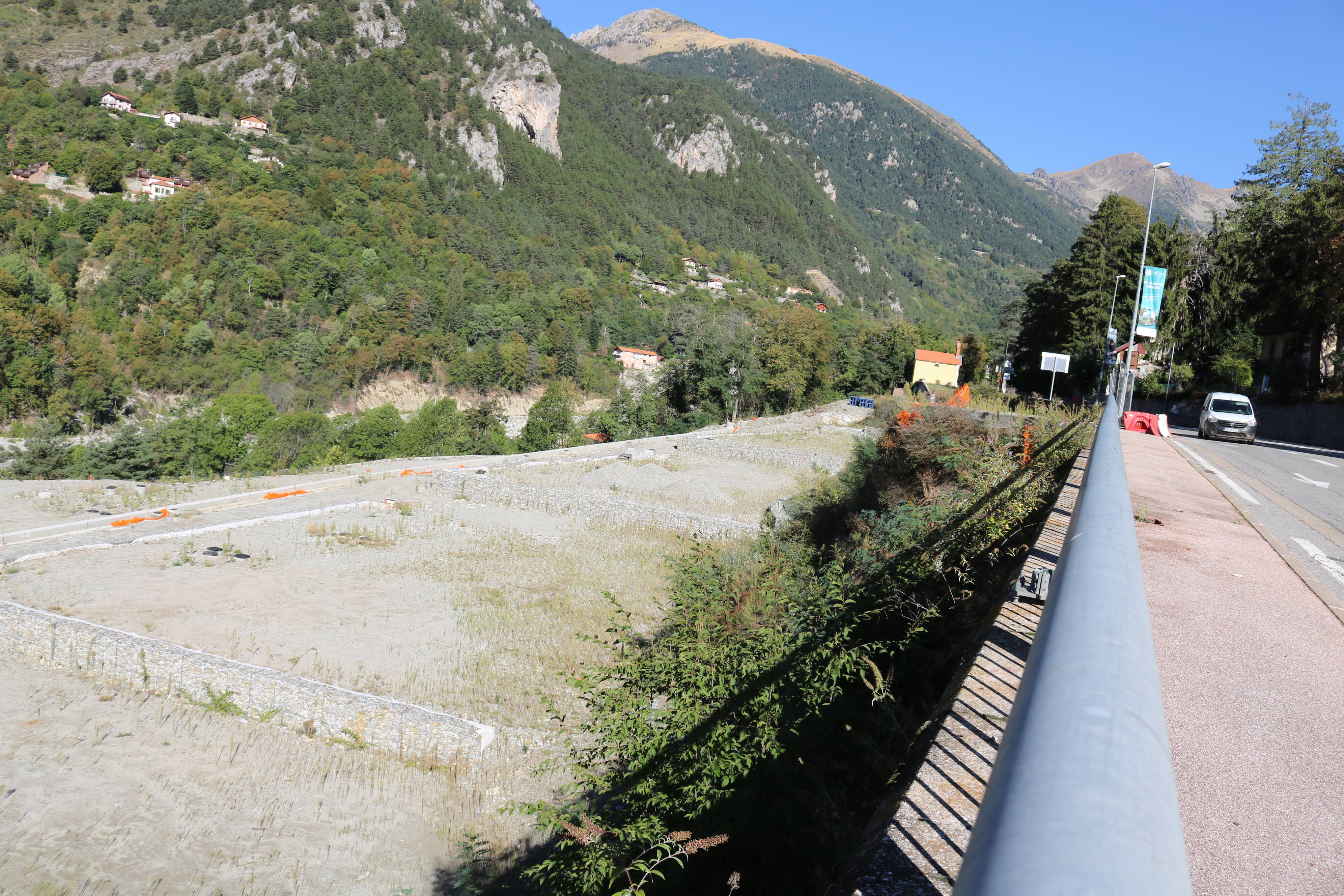 Totalement à l'arrêt, la zone d'activité à 5 millions d'euros pour les entreprises sinistrées de Saint-Martin-Vésubie tourne au fiasco