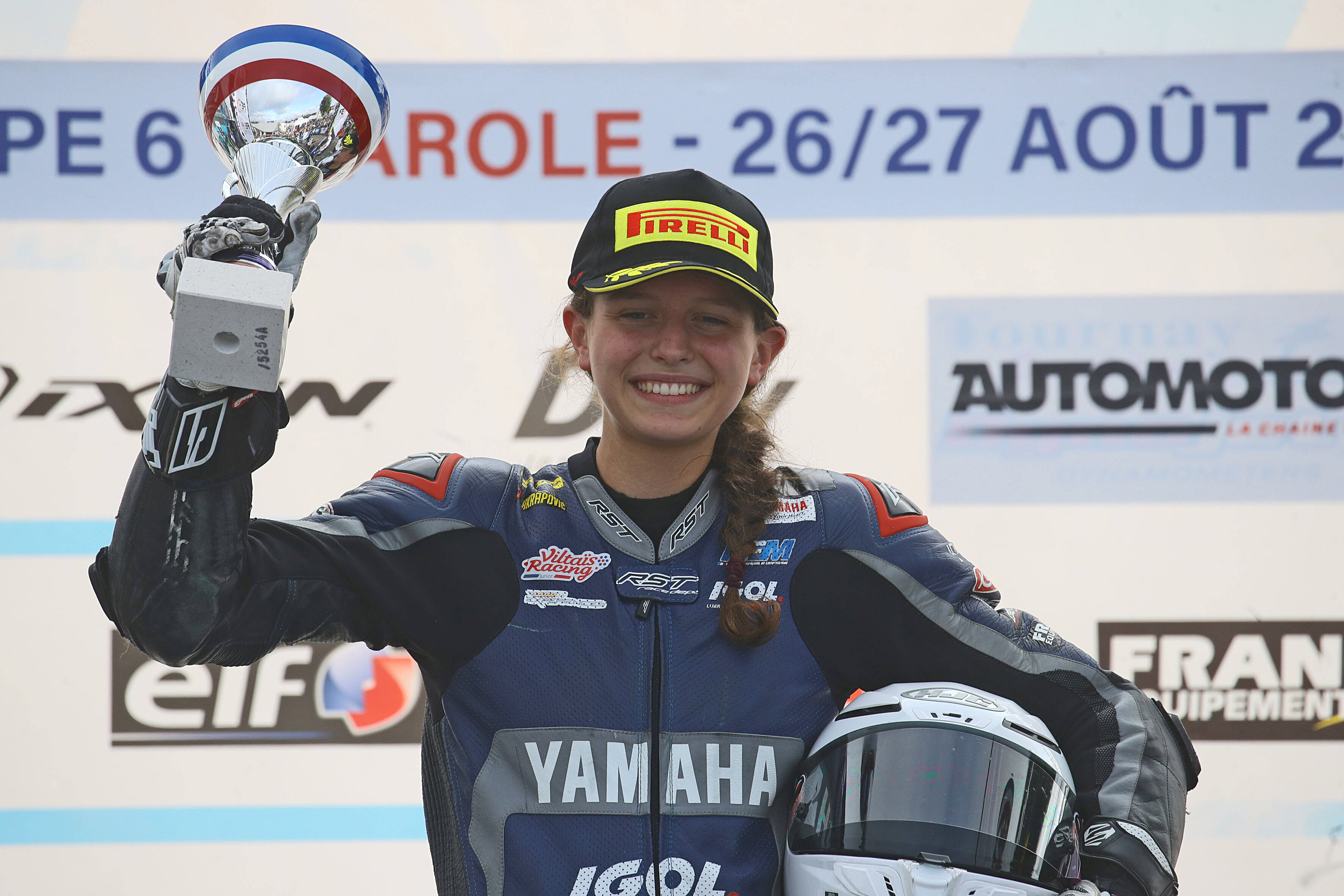 À 16 ans, cette pilote moto azuréenne peut devenir championne de France ce week-end au Castellet