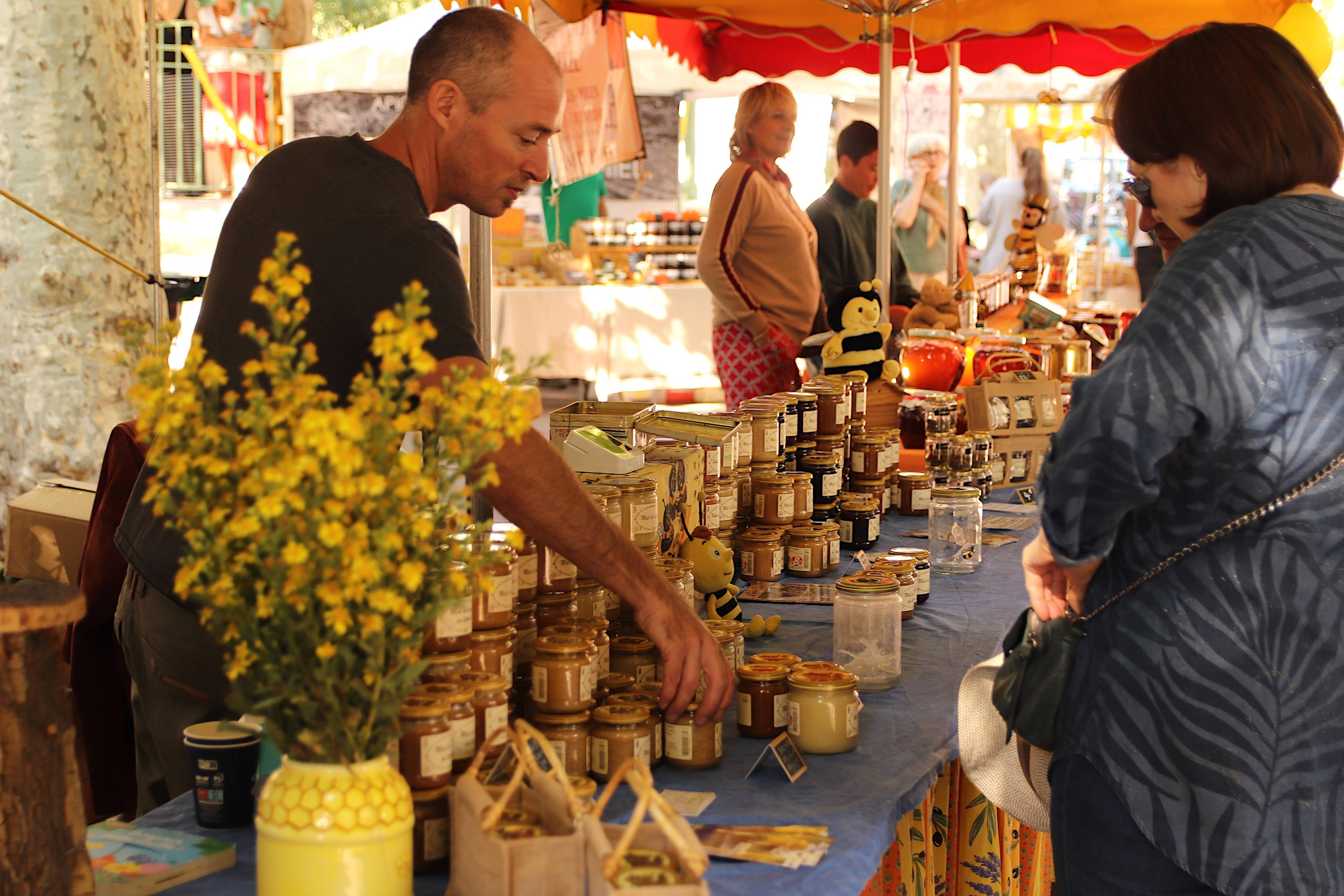 "Chaque année est pire que la précédente": à la fête du miel, les apiculteurs déplorent la disparition de leurs abeilles
