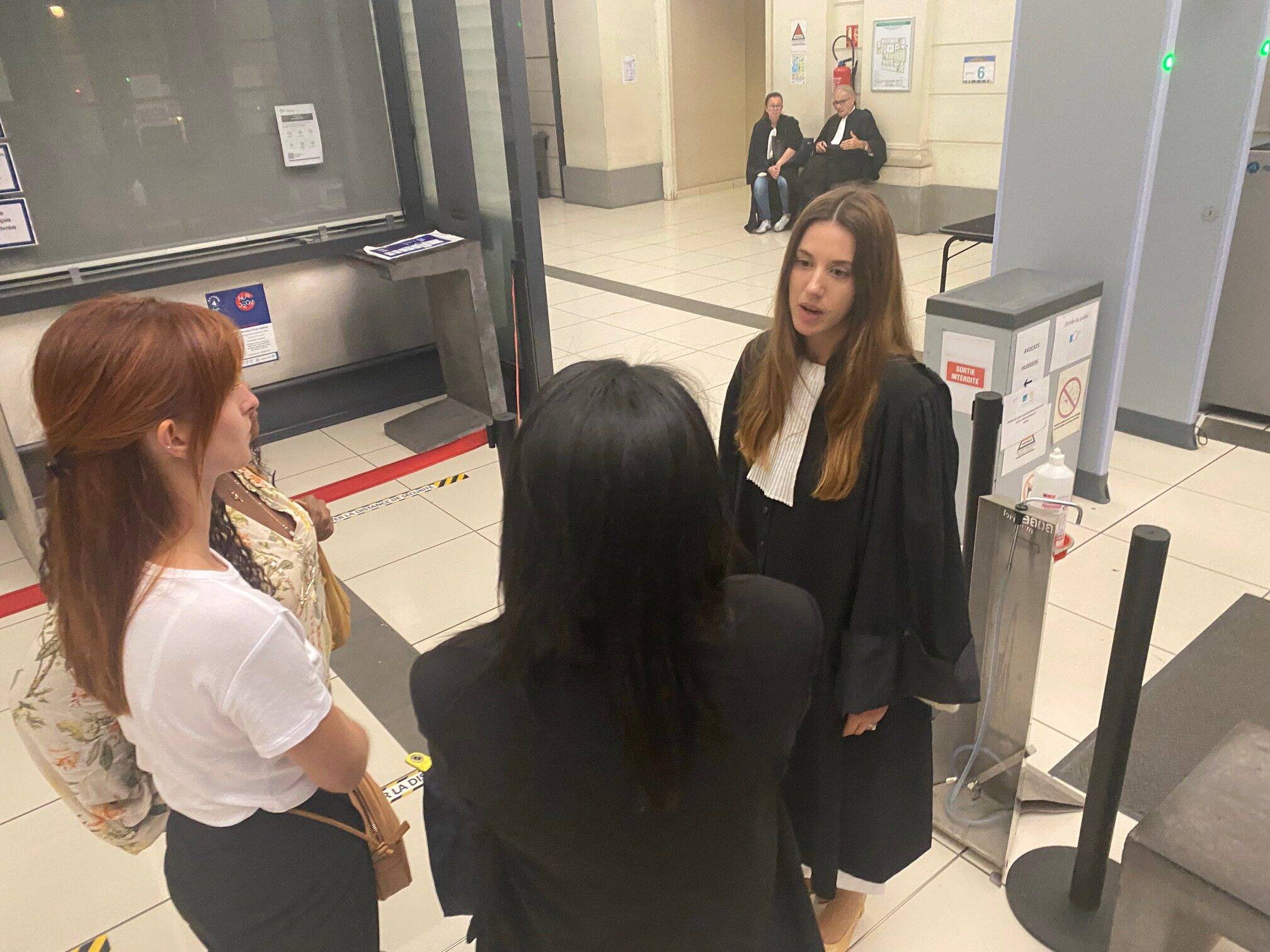 "Je sentais le sang dégouliner. Il était déterminé, j'avais la sensation de me battre contre un mur": à Nice, un homme jugé pour des coups de marteau criminels