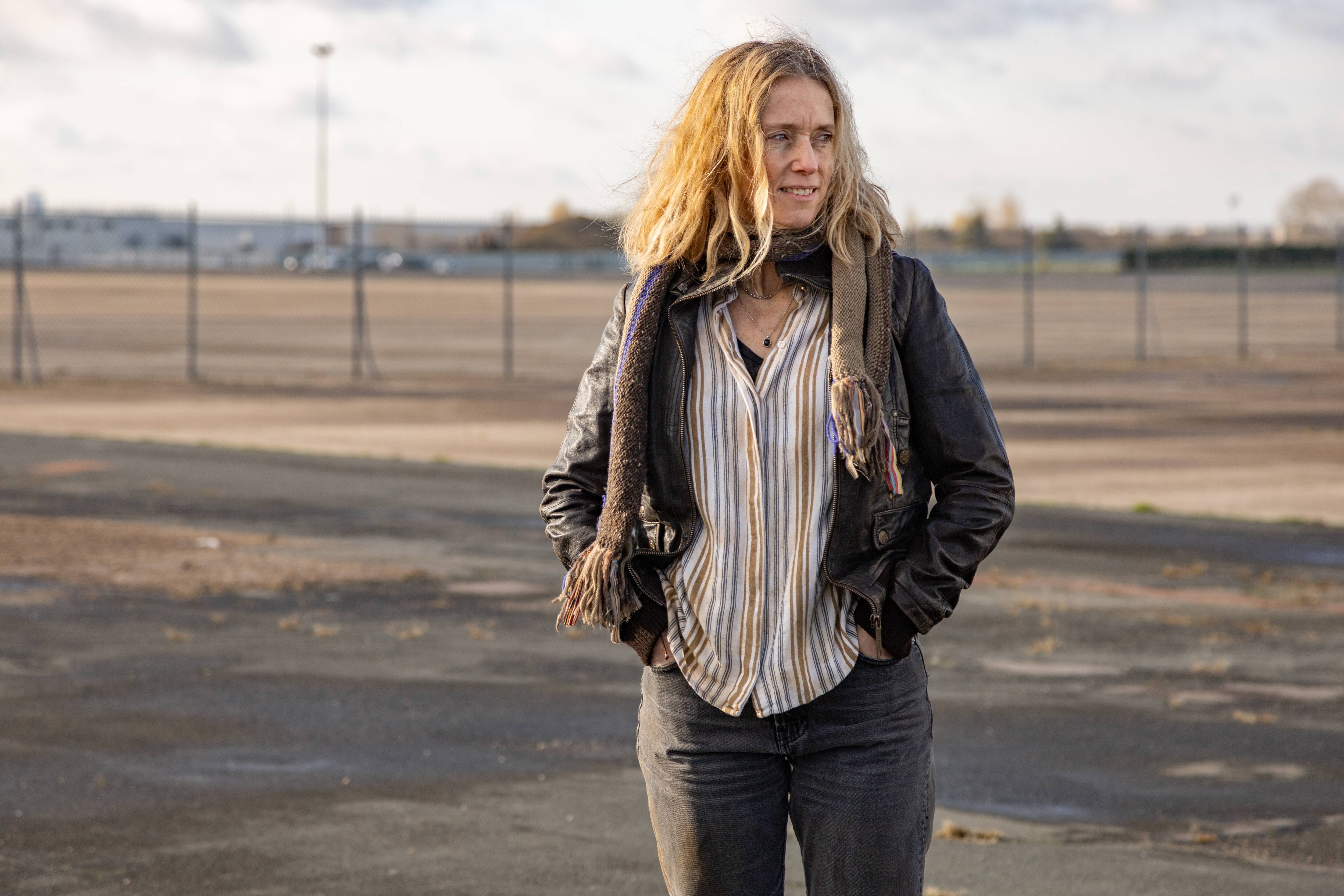 On vous conseille vivement la série "Sous contrôle" sur Arte, bijou de drôlerie avec pour toile de fond le ministère des Affaires étrangèes