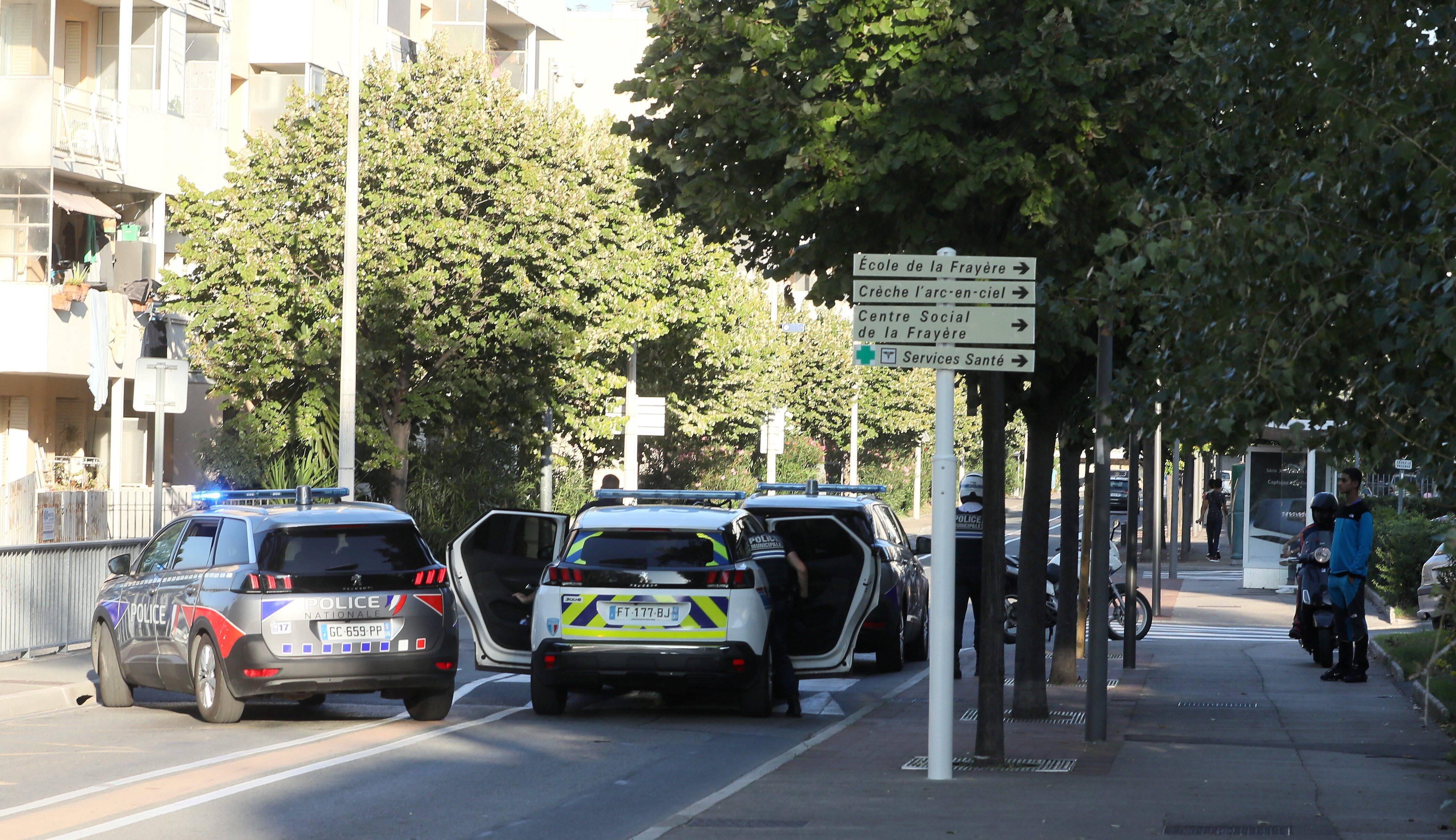 "Dans un contexte de forte tension, on se doit de rétablir l'ordre": le quartier de la Frayère, enjeu d'une guerre de territoire entre dealers à Cannes?