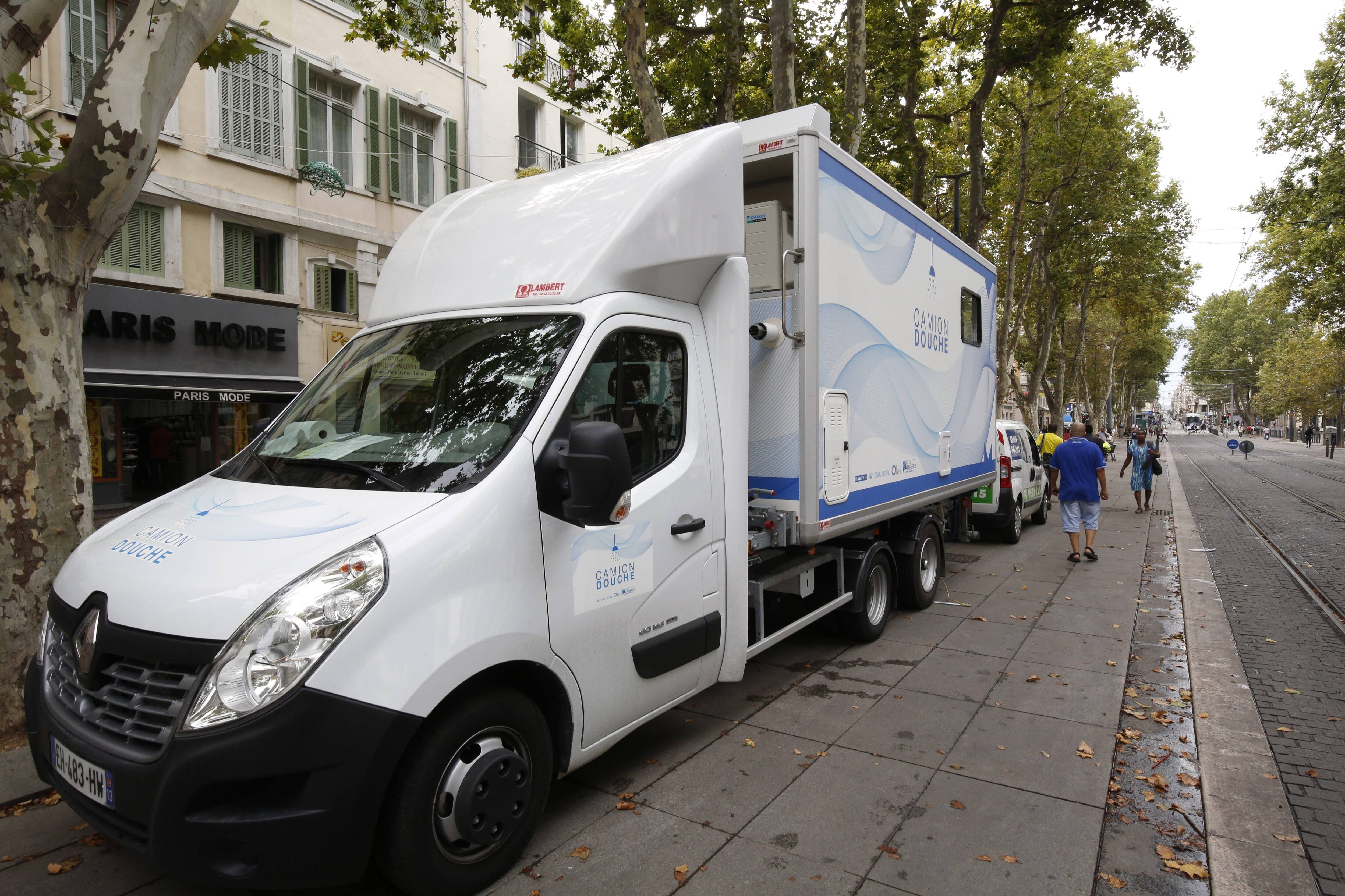 Bientôt une douche itinérante pour les sans-abri à Nice? Voici ce que l'on sait de ce dispositif mis en place en 2024