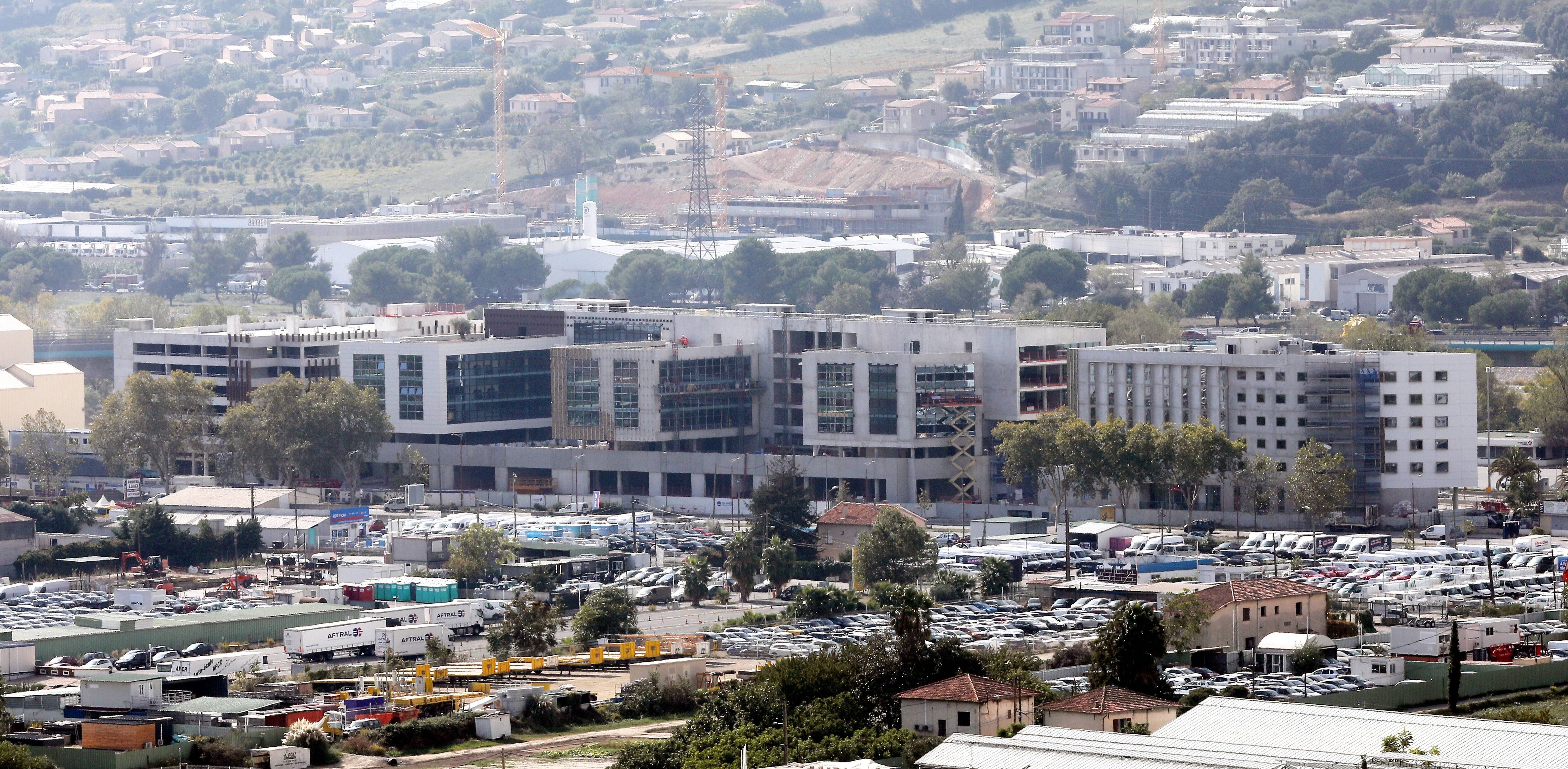 Vous avez vu ces immeubles qui ont poussé entre la 202 et l'autoroute à Nice? Voici ce que l'on sait de ce projet pharaonique
