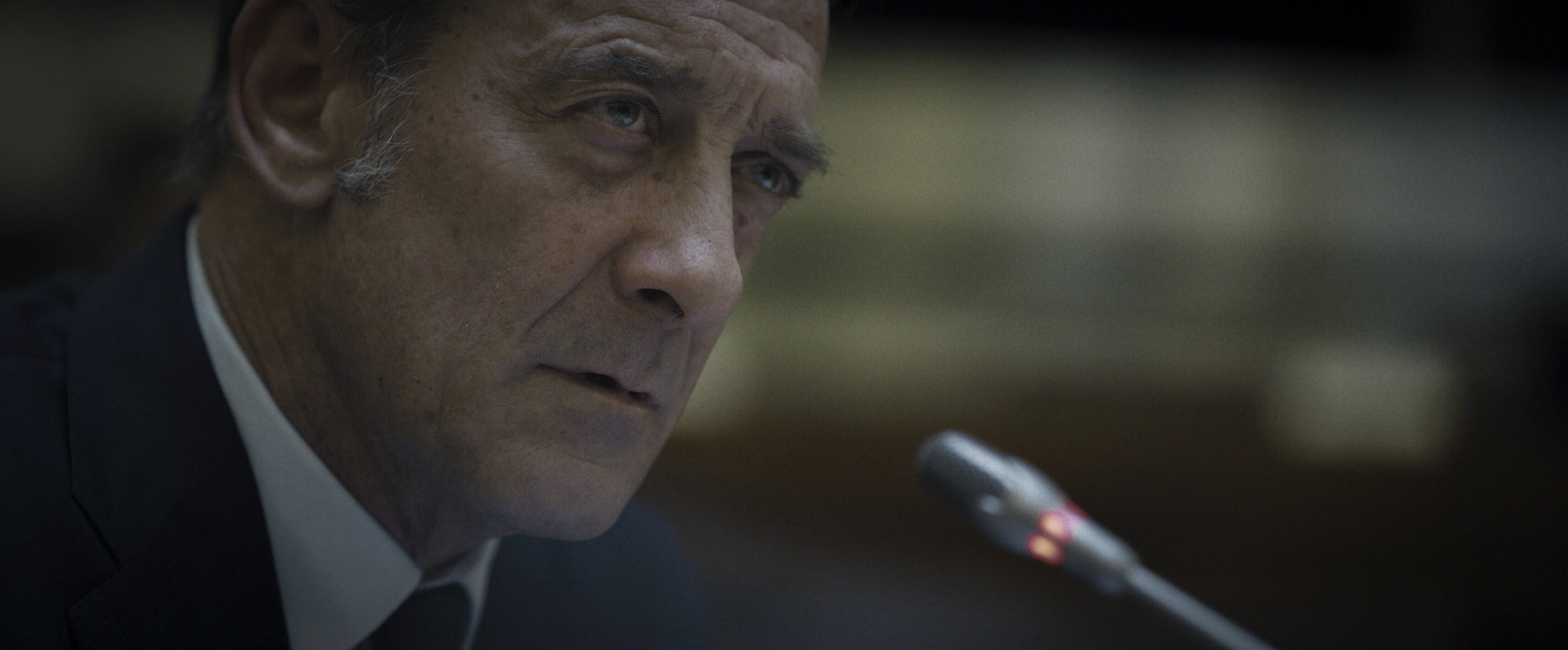 Ça donne quoi la nouvelle série de Canal + sur l'arnaque à la taxe carbone avec Vincent Lindon?