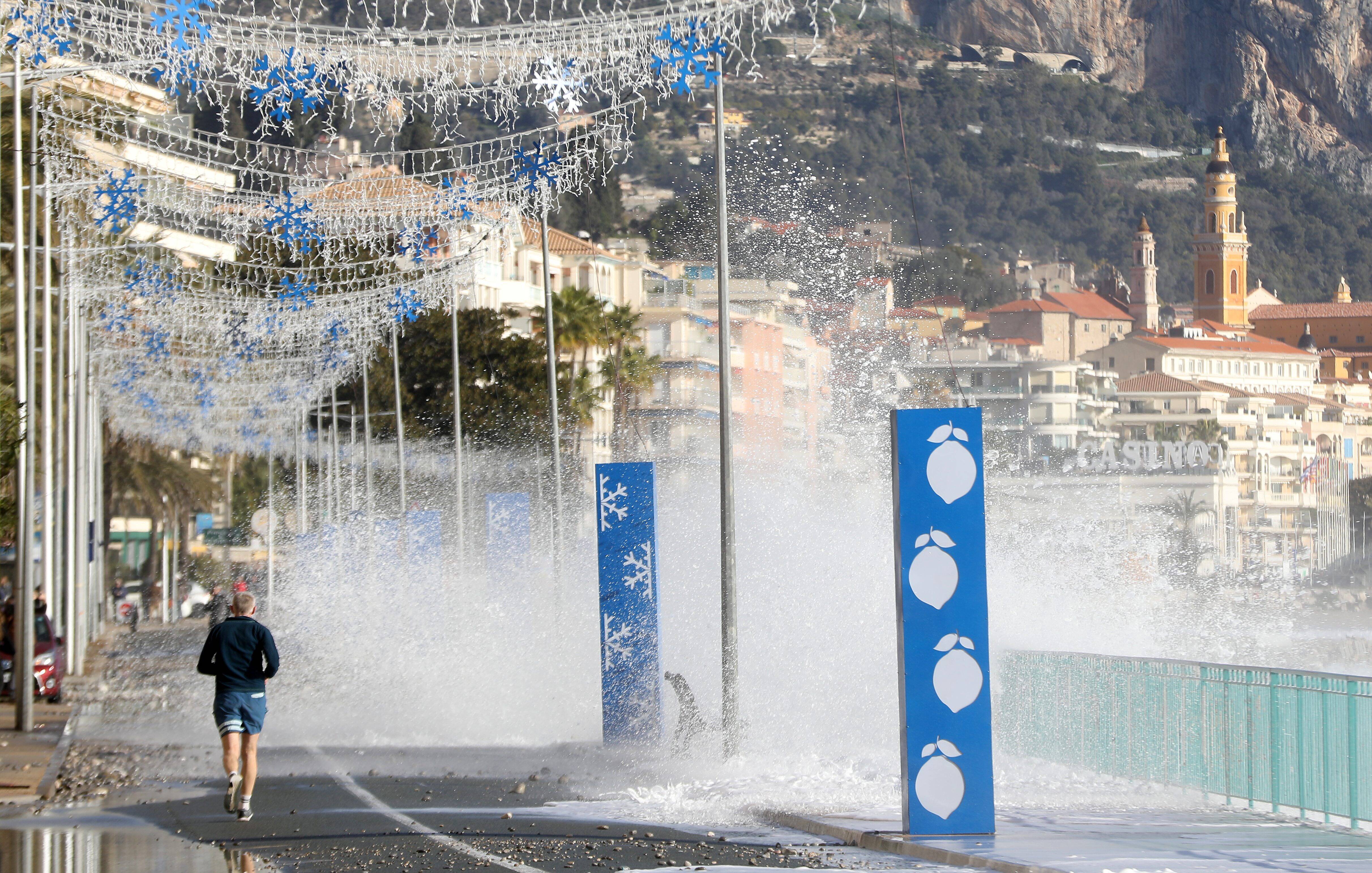 Les fortes pluies des Cévennes arrivent dans les Alpes-Maritimes vendredi: à quoi doit-on s'attendre?