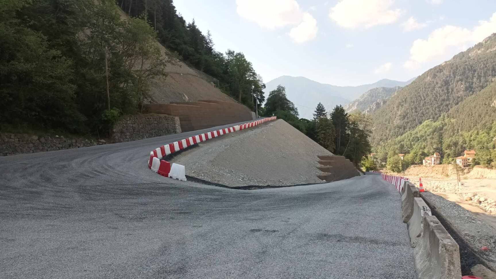 "Anomalies", actes "graves", "rapport terrible": que se passe-t-il sur le chantier post-Alex de cette route de la Vésubie?