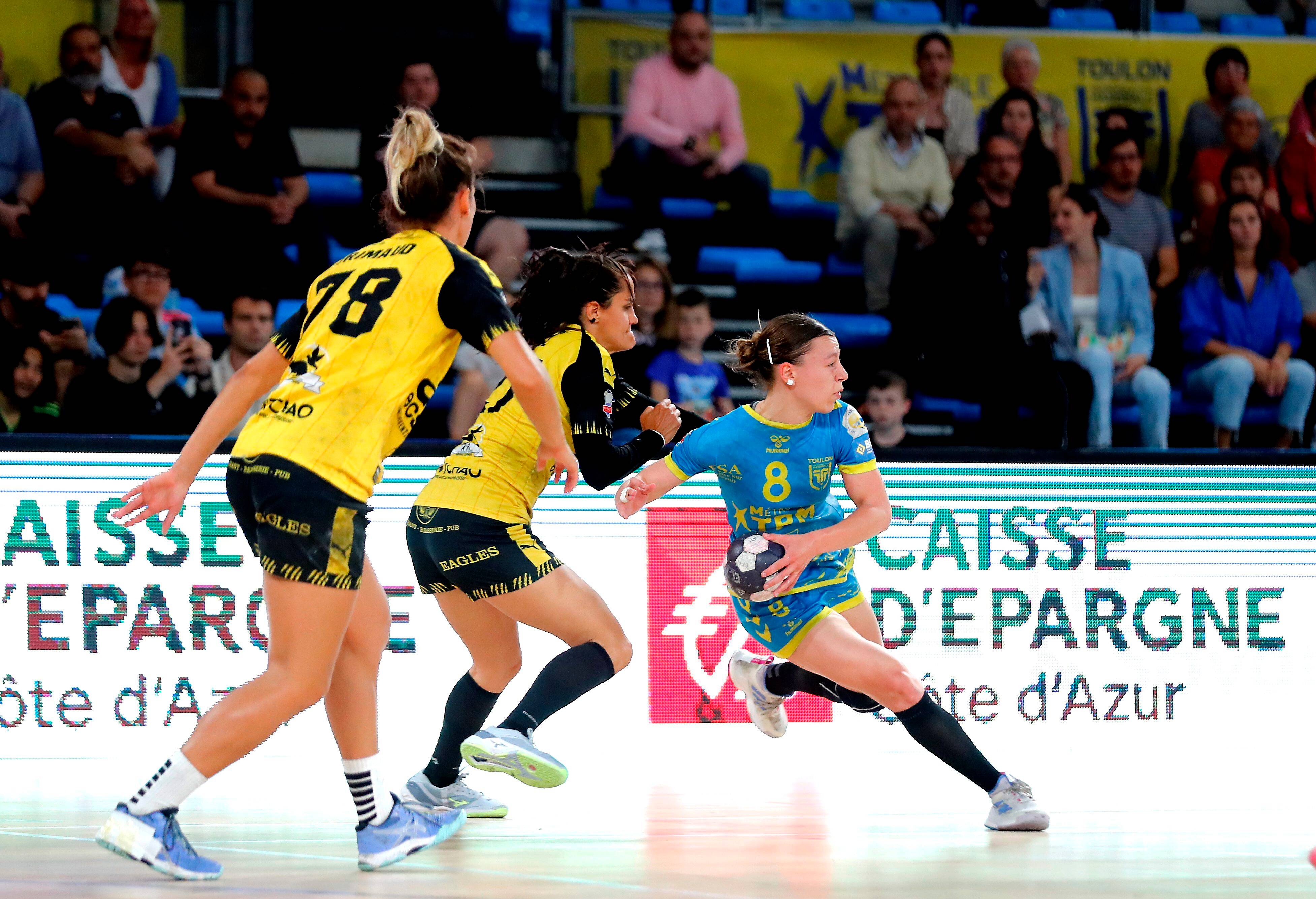 "Nous sommes bien lancées", estime Manon Pellerin, l'ailière du Toulon métropole Var handball