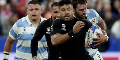 Coupe du monde de rugby: Mo'unga, l'altruiste guide des All Blacks