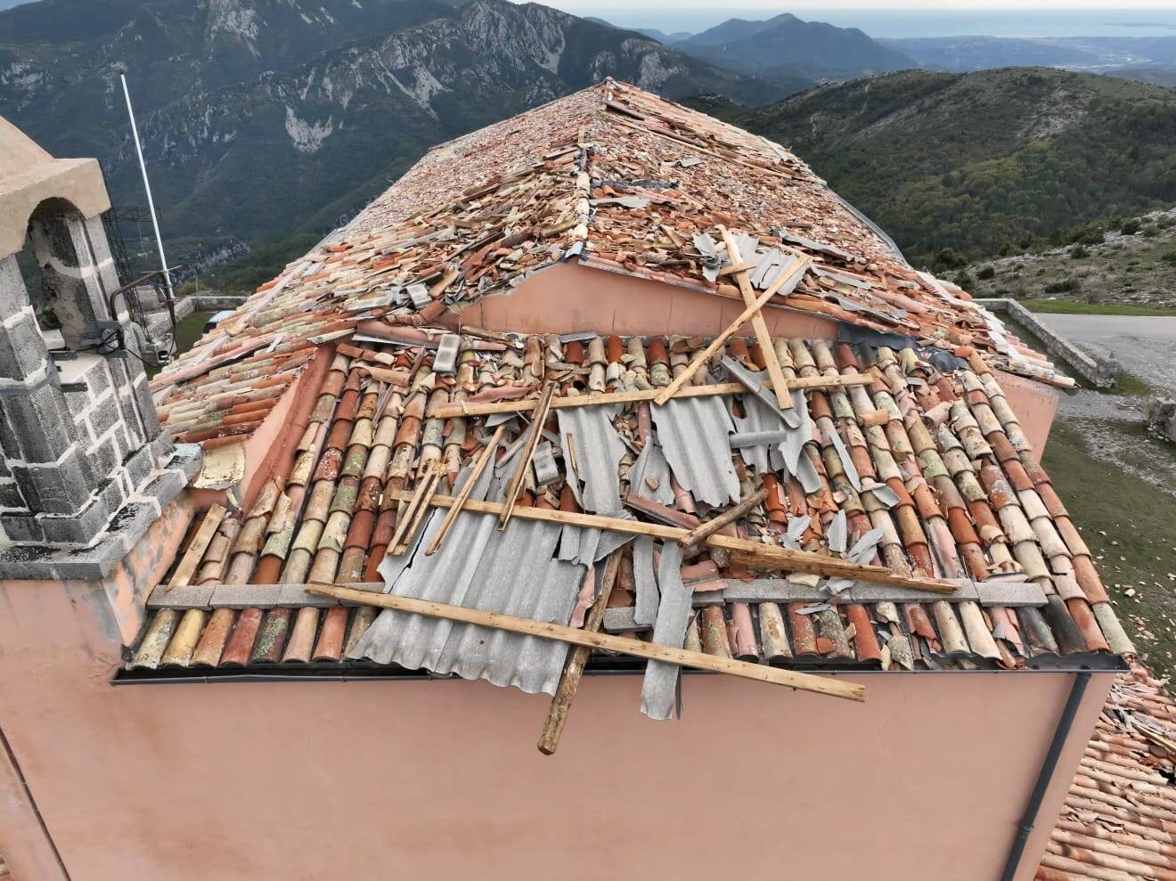 Déjà abimée par Alex, la Madone d'Utelle martyrisée après le passage de la tempête Aline