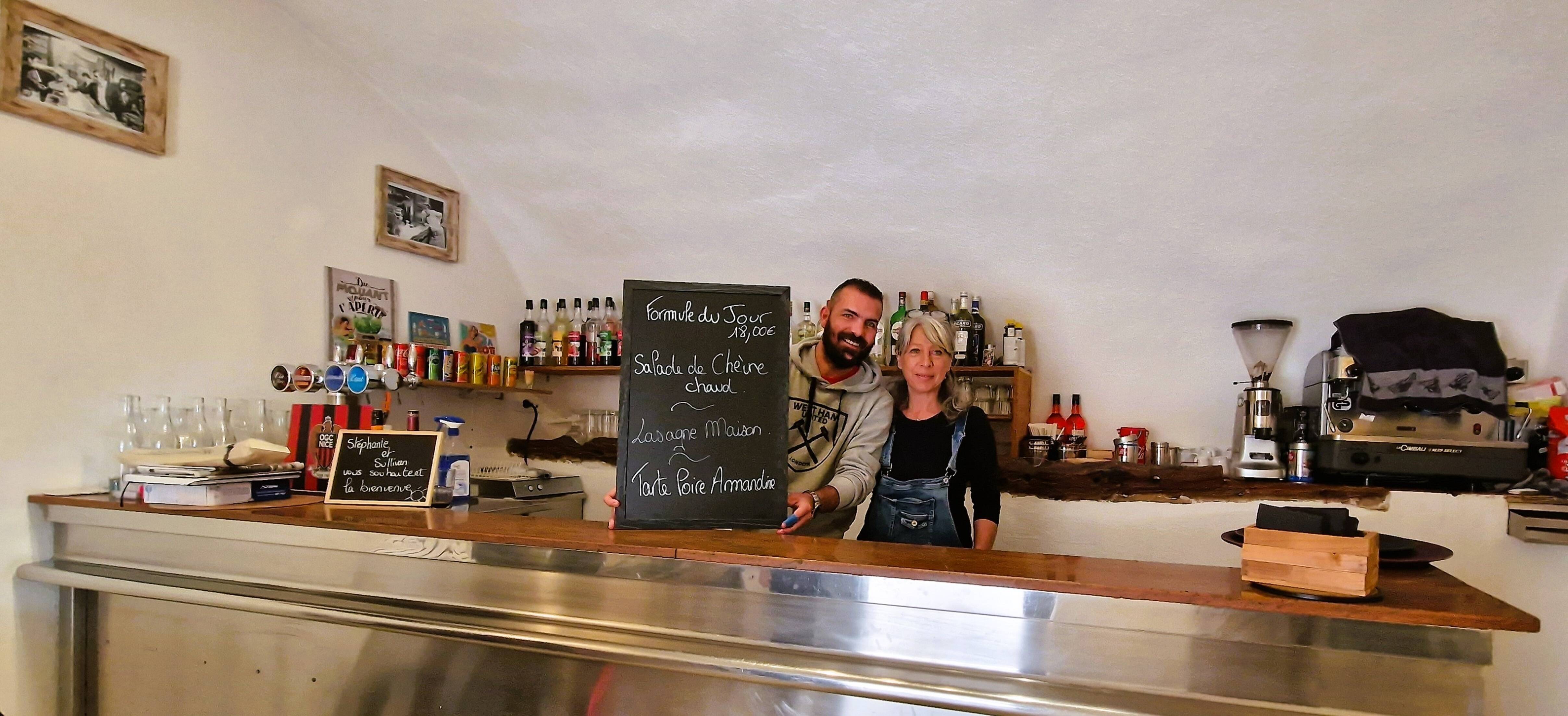 "On n'y croyait plus", ce village de l'arrière-pays revit grâce à ses nouveaux commerces