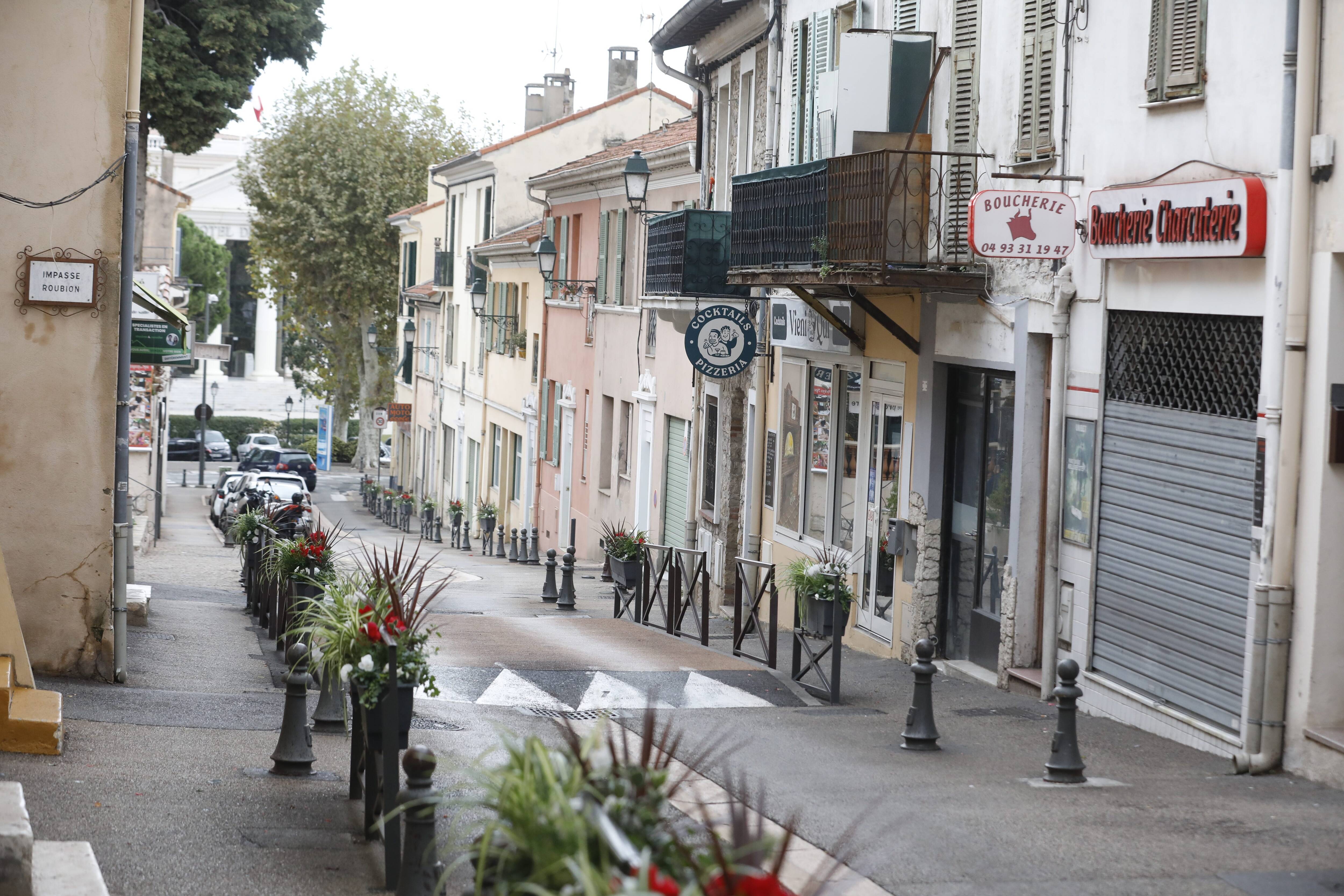 Restaurateur de Saint-Laurent-du-Var agressé au couteau: plus de sécurité à venir pour les commerçants du centre-ville?