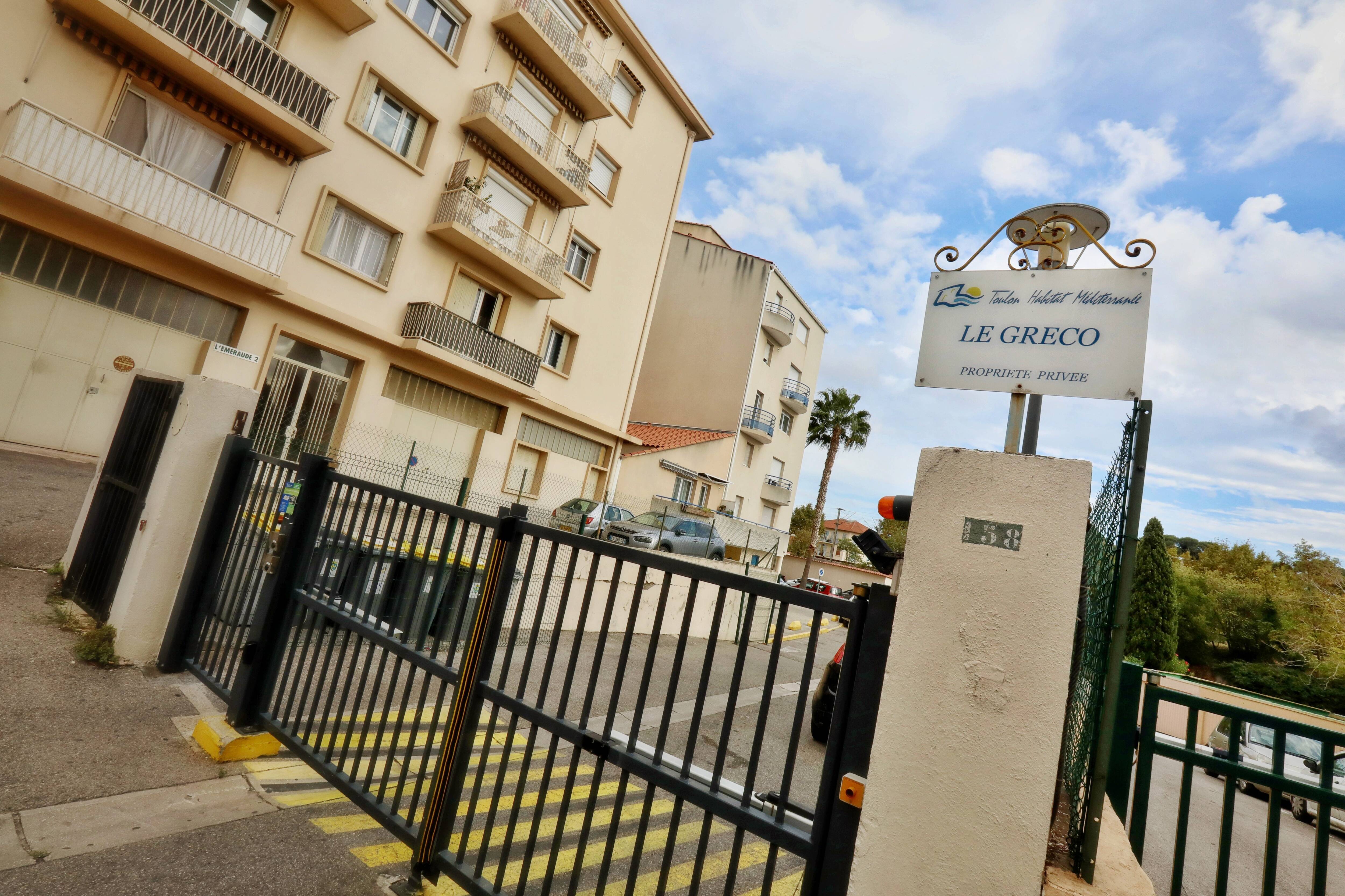 Un enfant chute du 2e étage à Toulon, son pronostic vital engagé