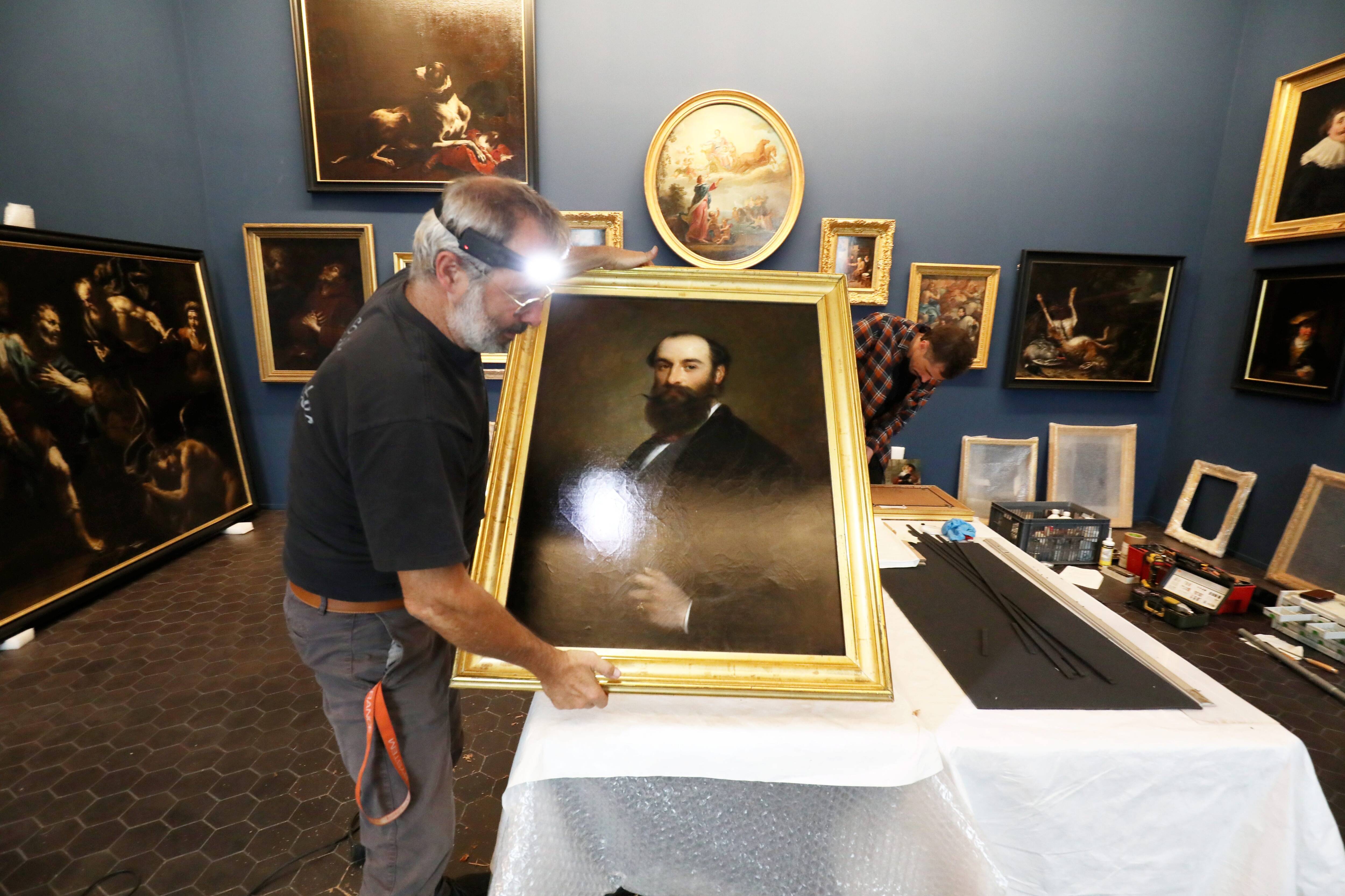 L'installation des oeuvres au Musée des Beaux-Arts ne se déroule pas comme prévu à Draguignan