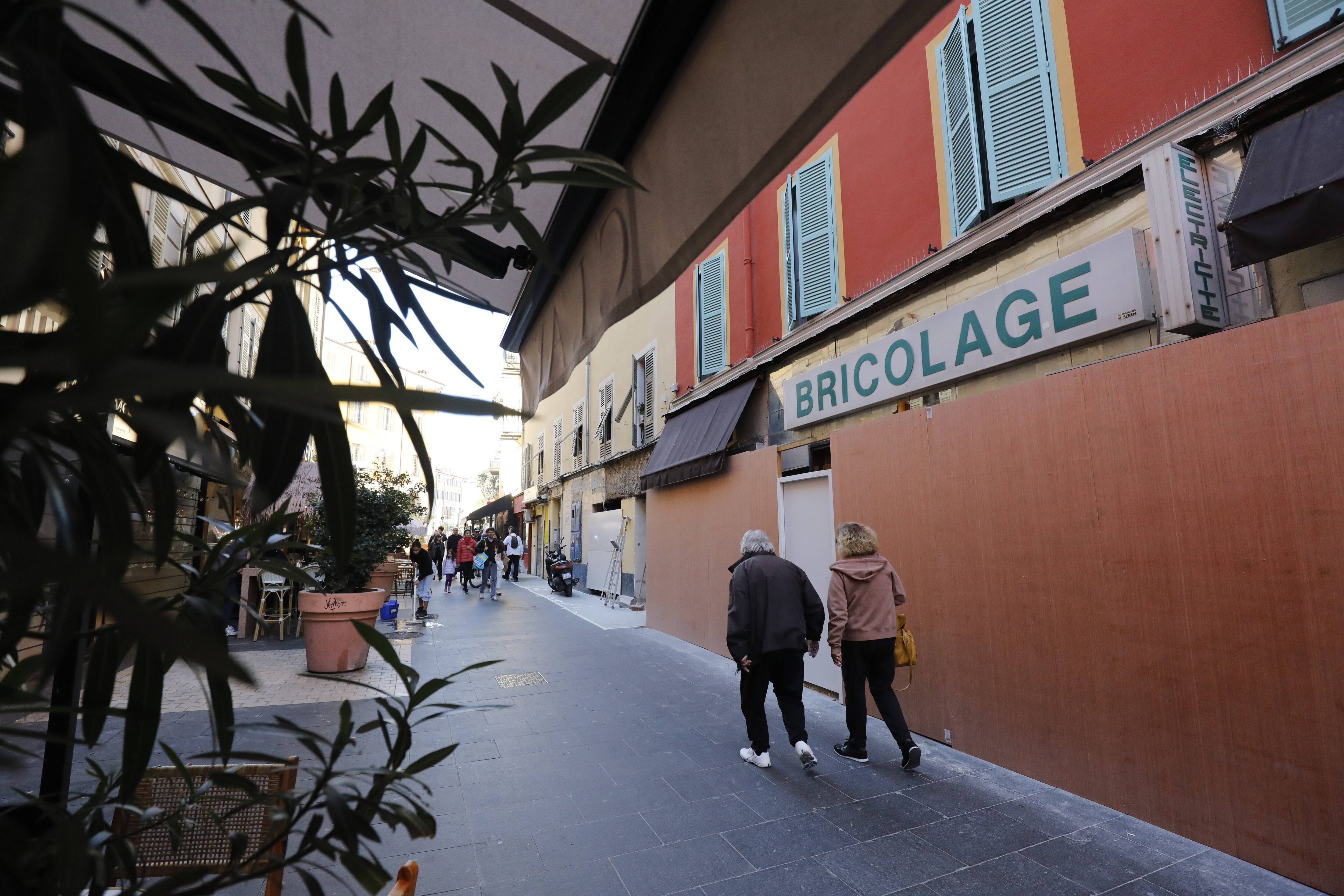 On vous dit qui va s'installer à la place de ces deux commerces historiques de la rue Bonaparte à Nice