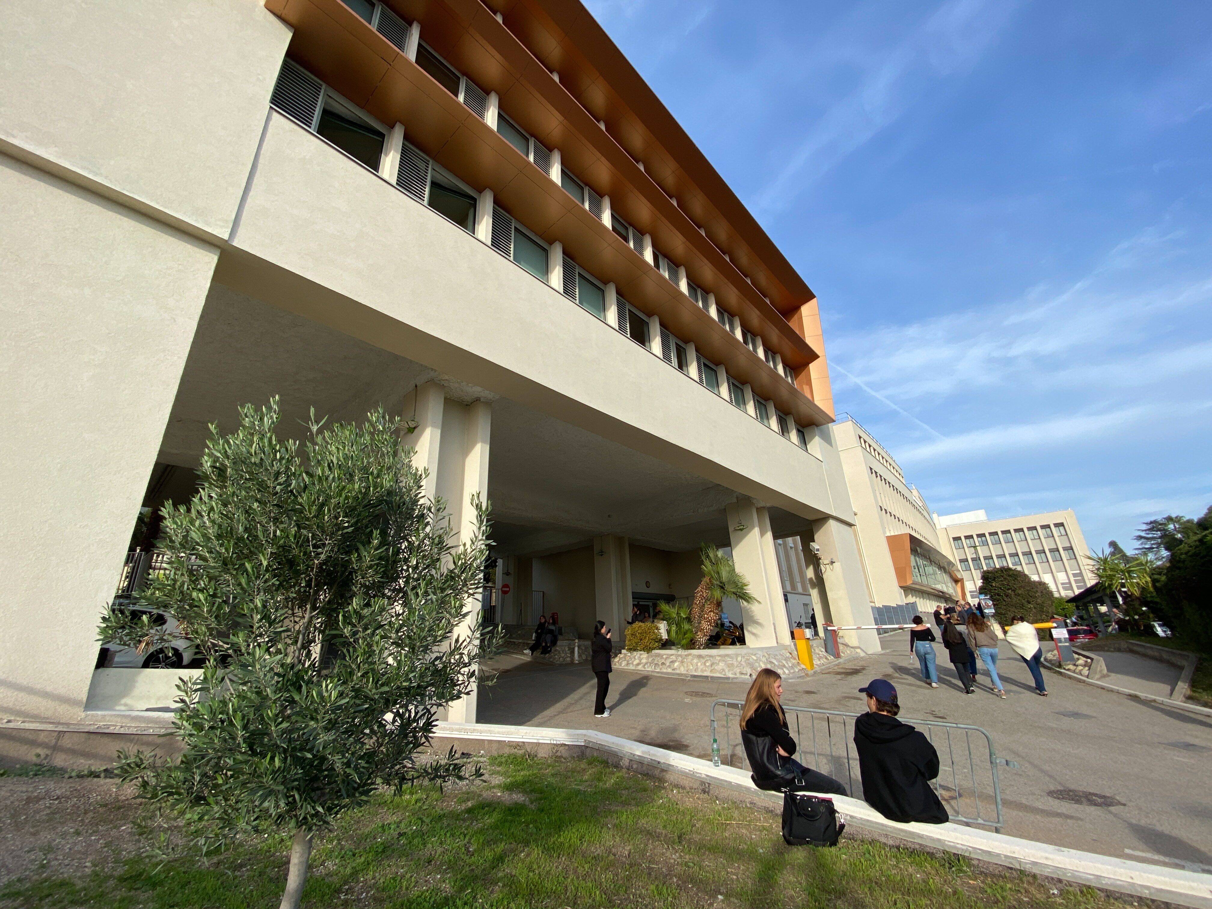 Nice: La bibliothèque ouverte jusqu'à minuit, les étudiants jouent les  prolongations