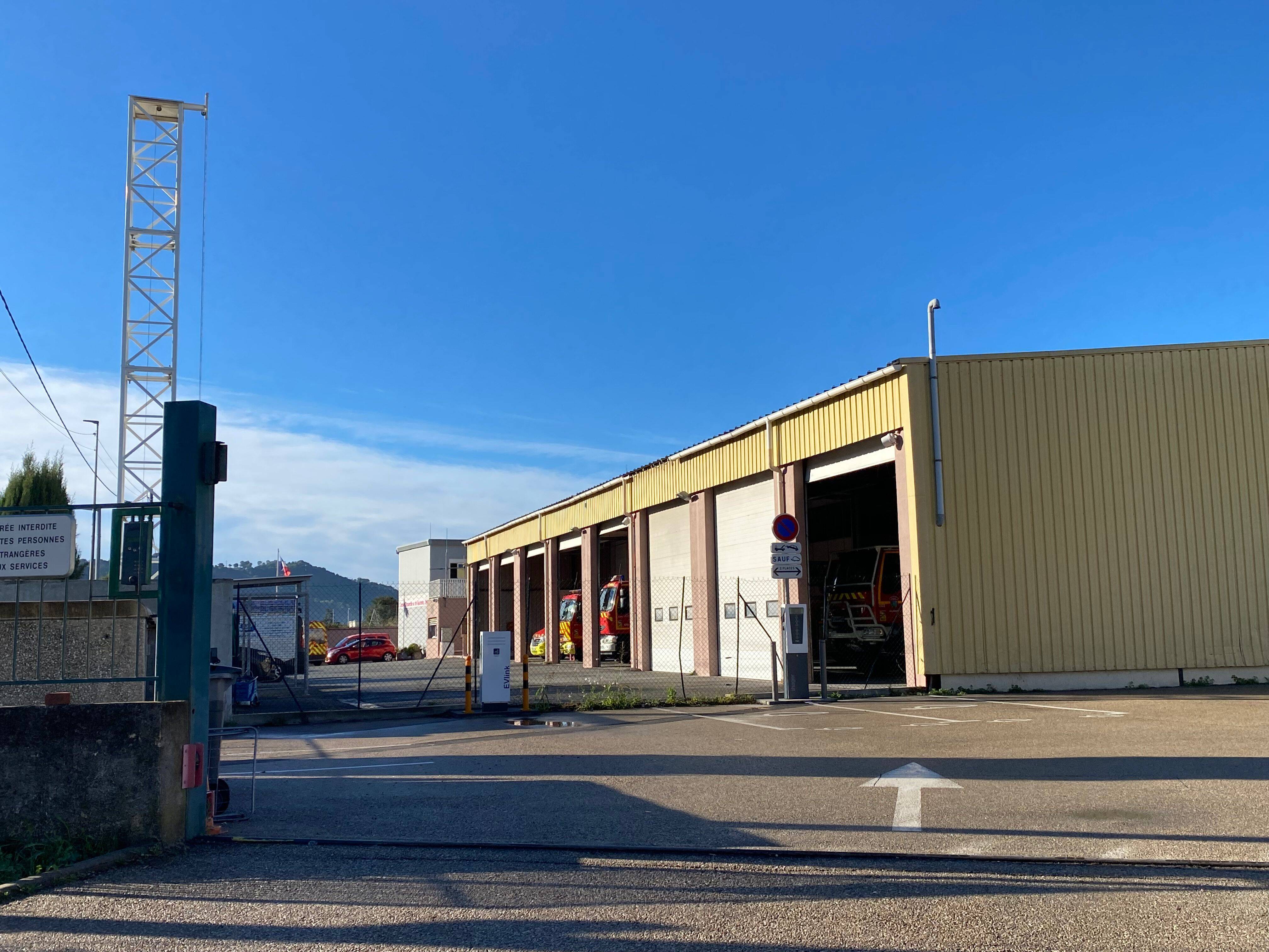 "La caserne actuelle n'était plus aux normes"... Où sera construite la future caserne des pompiers à Carros et sortira-t-elle de terre?