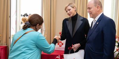 Le couple princier offre des colis gourmands aux retraités les plus modestes à la Croix-Rouge monégasque