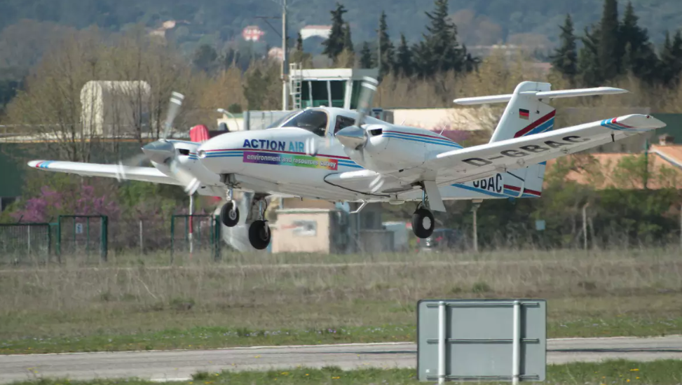 Un avion va survoler à basse altitude la métropole toulonnaise ces prochains jours, pas de panique, on sait de quoi il s'agit