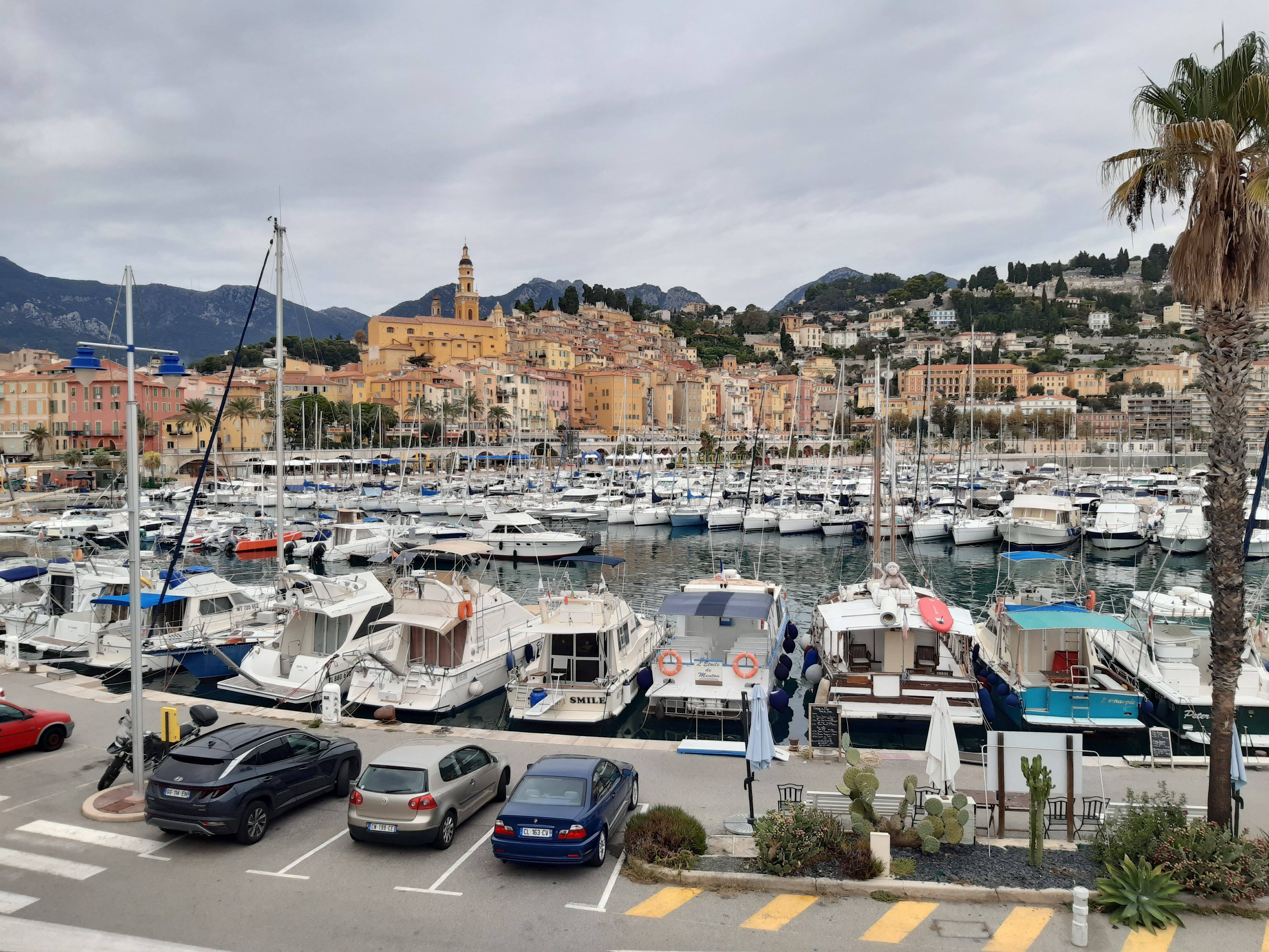 "Un bateau et son marin, ça ne disparaît pas comme ça!": le mystère du plaisancier porté disparu au large de Menton reste entier