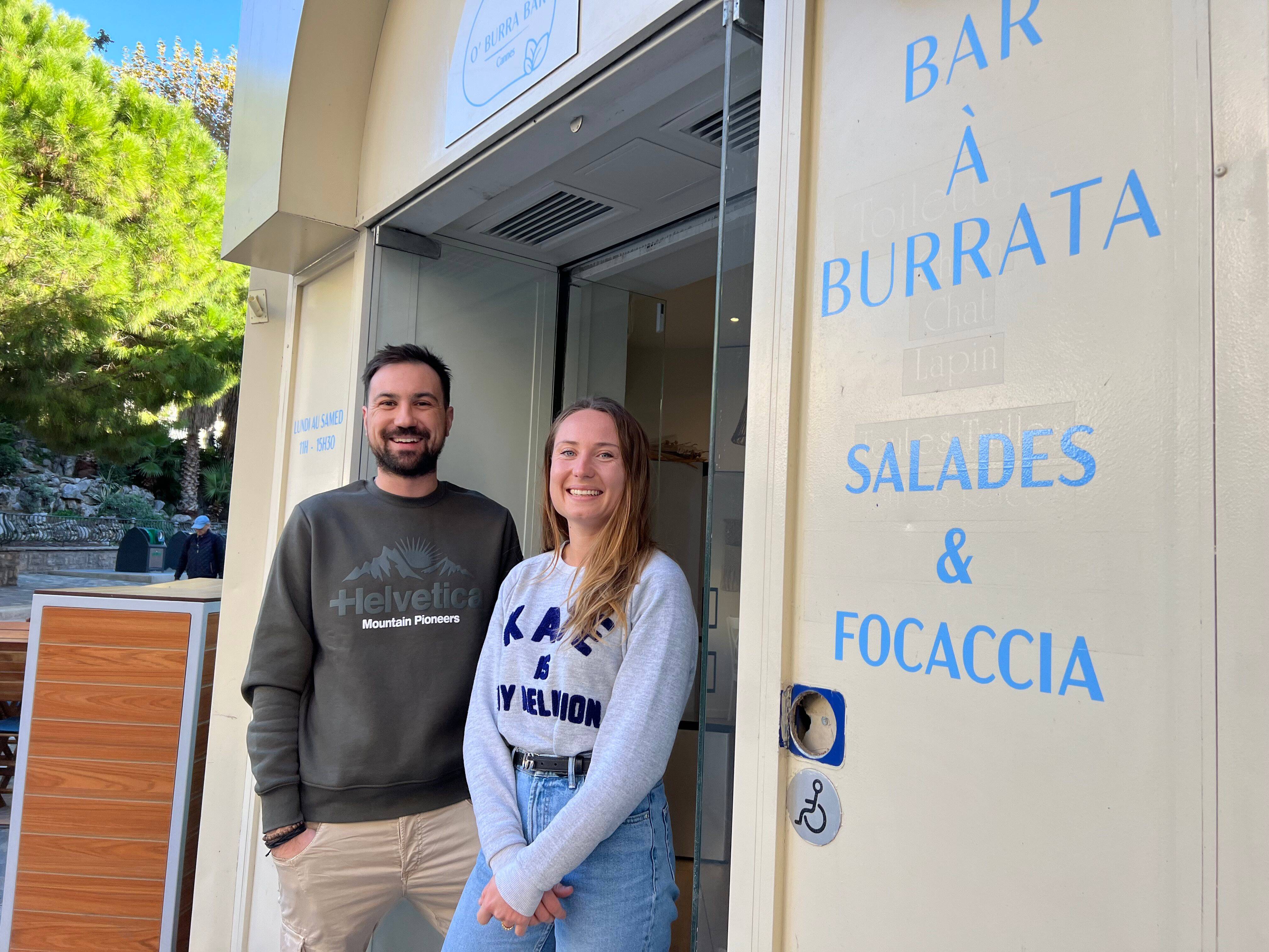 Vous êtes un fan absolu de la de burrata? Ce bar de la Côte d'Azur est fait pour vous