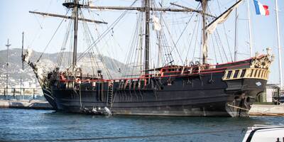 Un voilier du film Napoléon de Ridley Scott est en escale dans la rade de Toulon