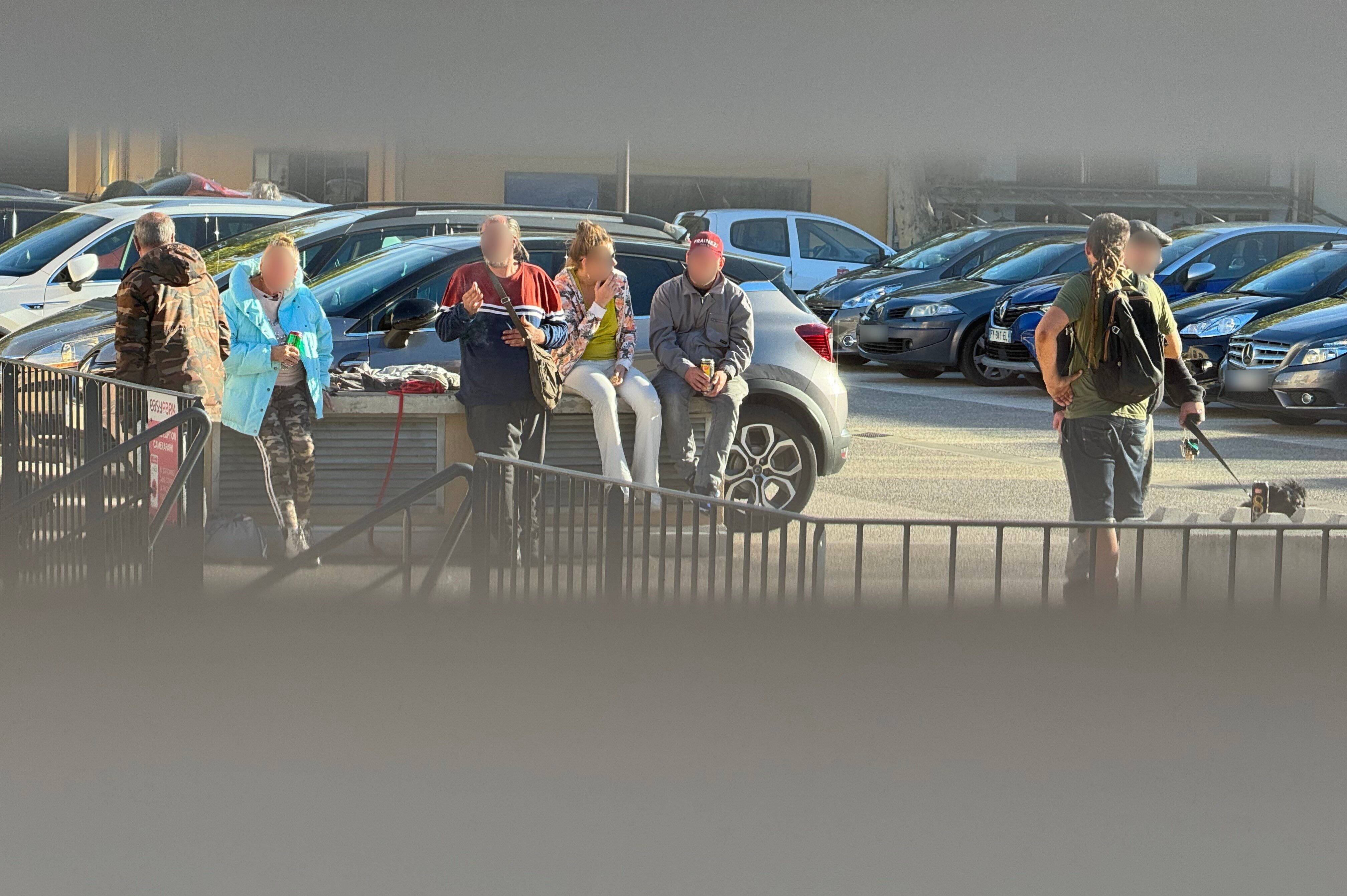 Vociférations, bagarres, ivresse sur la voie publique... Comment expliquer les vives tensions entre SDF et commerçants cet été, à Draguignan?