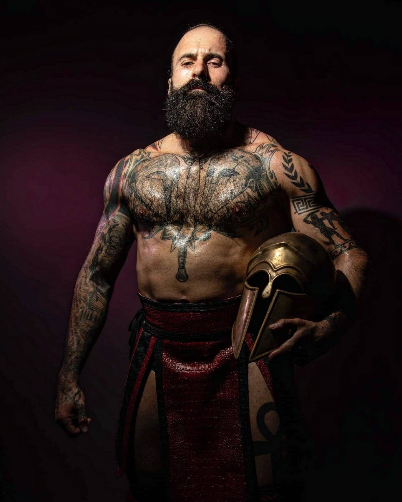 "Seul le catch m'offre ce sentiment d'être en vie": le Niçois Tom La Ruffa compte "retenter [sa] chance aux États-Unis"