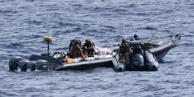 La Marine nationale saisit plus de 5 tonnes de cocaïne dans le golfe de Guinée