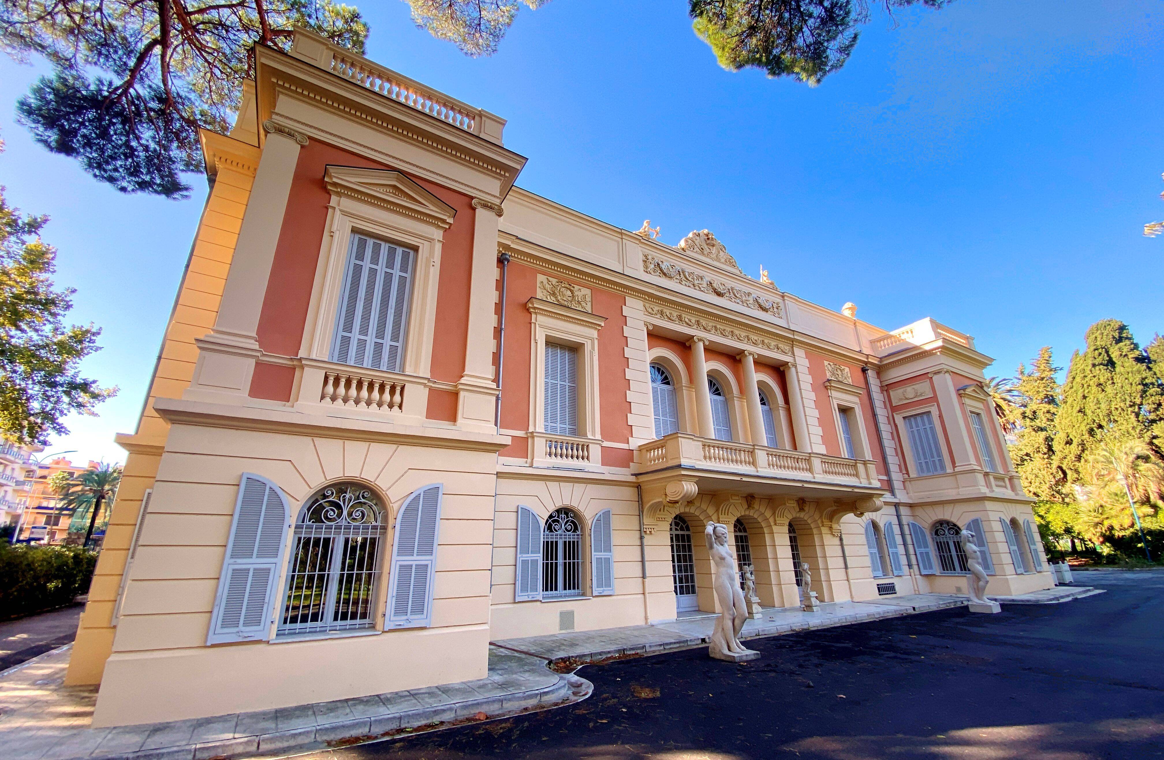 Monet, Sisley, porcelaines, "La Sirène"... Plus de 300 oeuvres ont disparu dans les Alpes-Maritimes et le Var