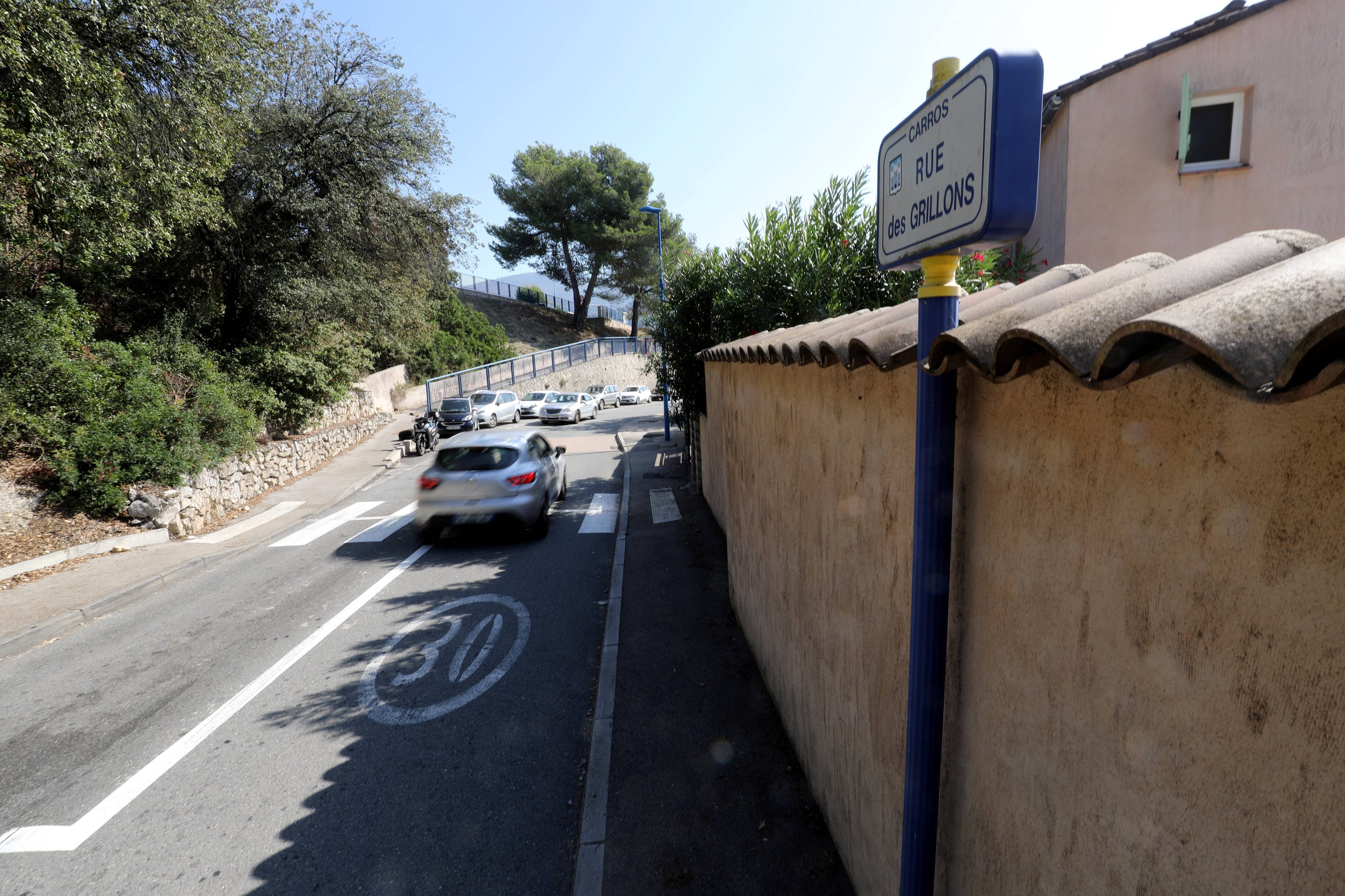 Pourquoi cette rue "à cheval" sur deux communes est jugée trop dangereuse par les riverains