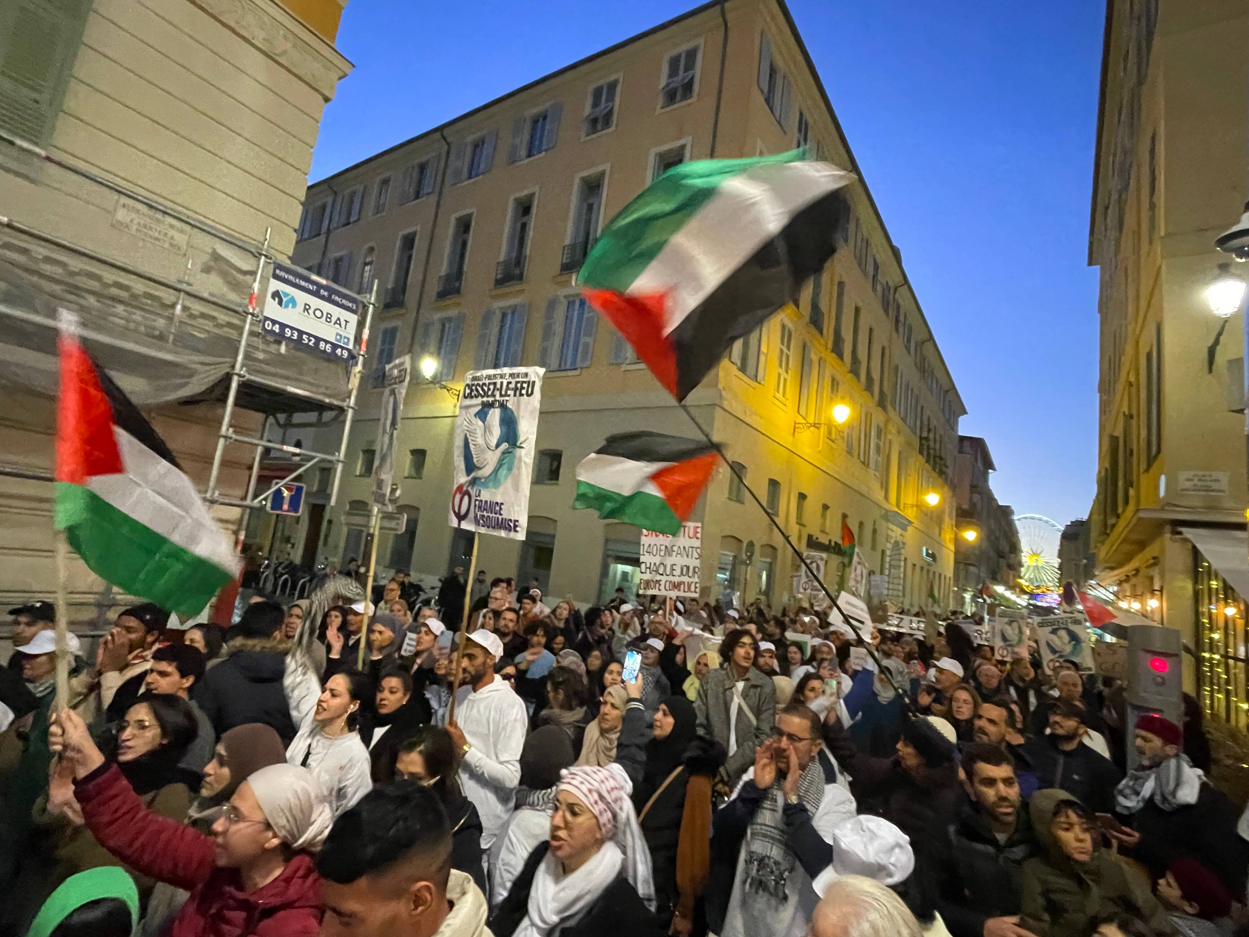 "Ce ne sont pas des chiffres mais des gens qui meurent" : à Nice, des vers pour dire l'horreur de la guerre Israël-Hamas
