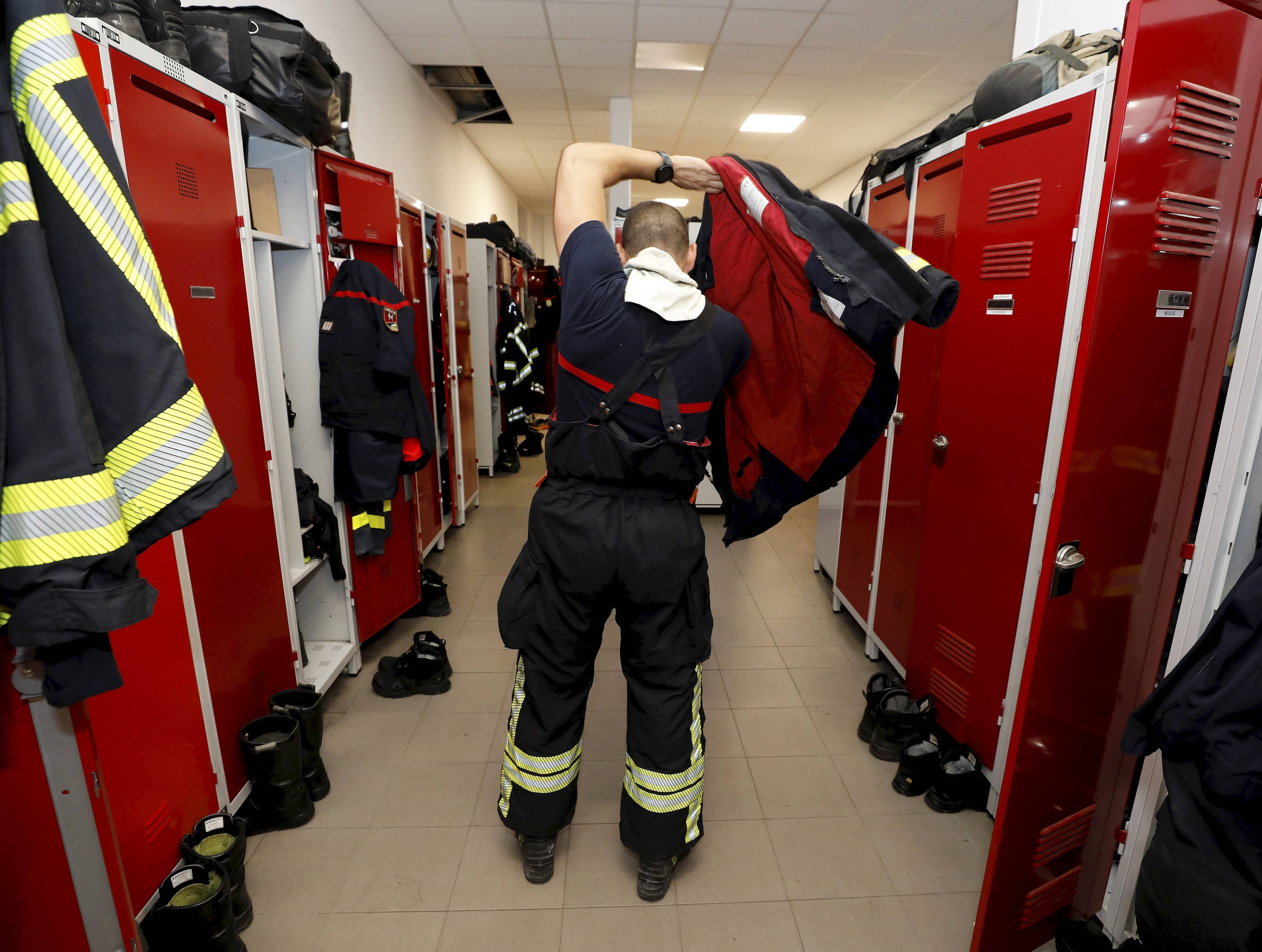 Les sapeurs-pompiers appelés pour un incendie dans un immeuble à Nice-Est