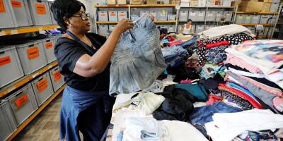 Avec l'essor de Vinted, les dons de (bons) vêtements aux associations caritatives sont en berne