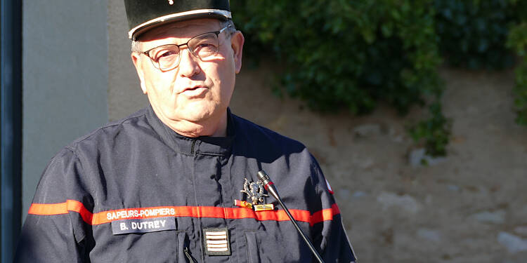 À Aups, le commandant du centre d’incendie et de secours Bernard Dutrey a fêté sa dernière Sainte-Barbe