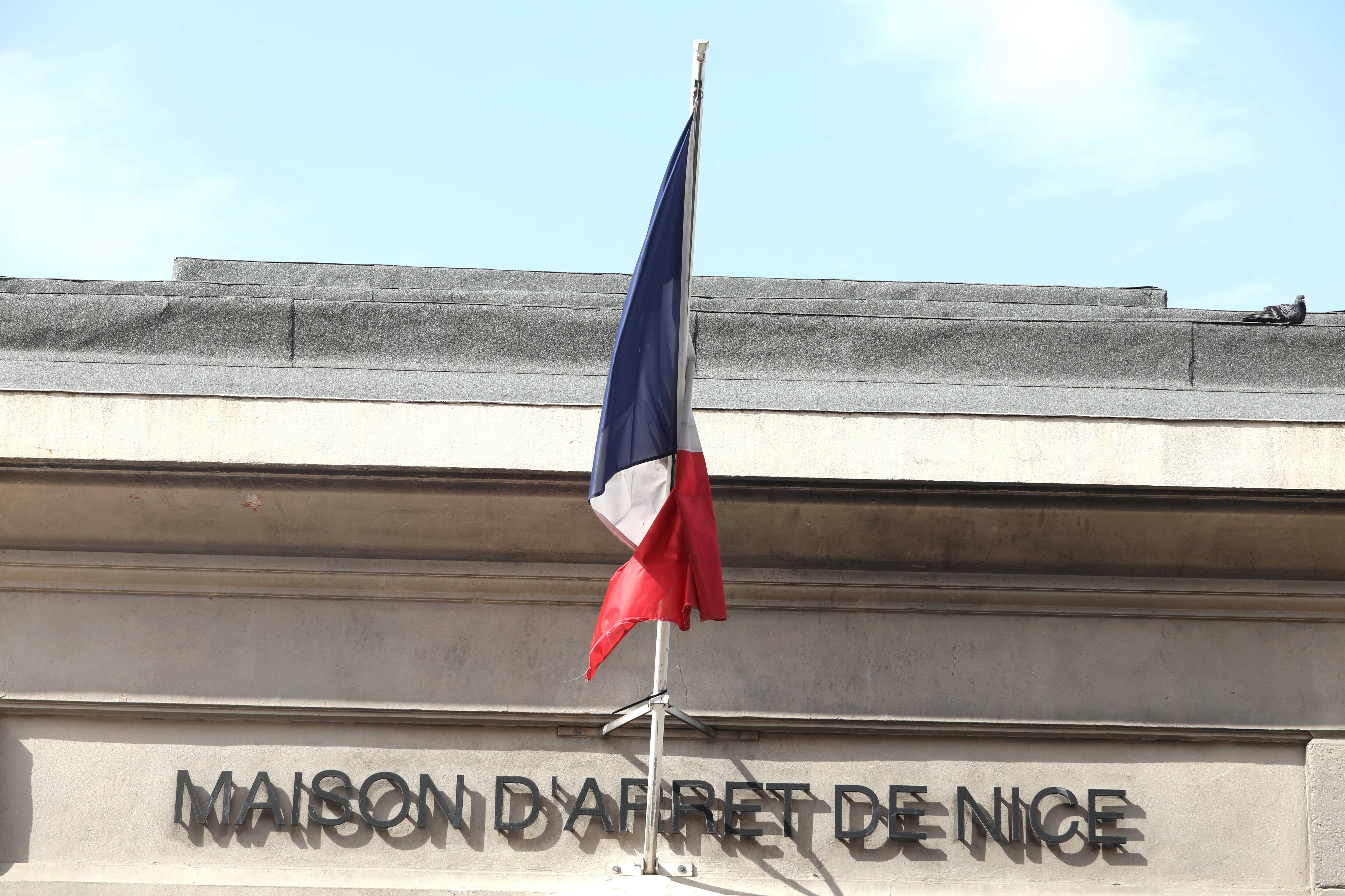 "Ce n'est pas une cause perdue!" A tout juste 18 ans et après 16 condamnations, il retourne en prison