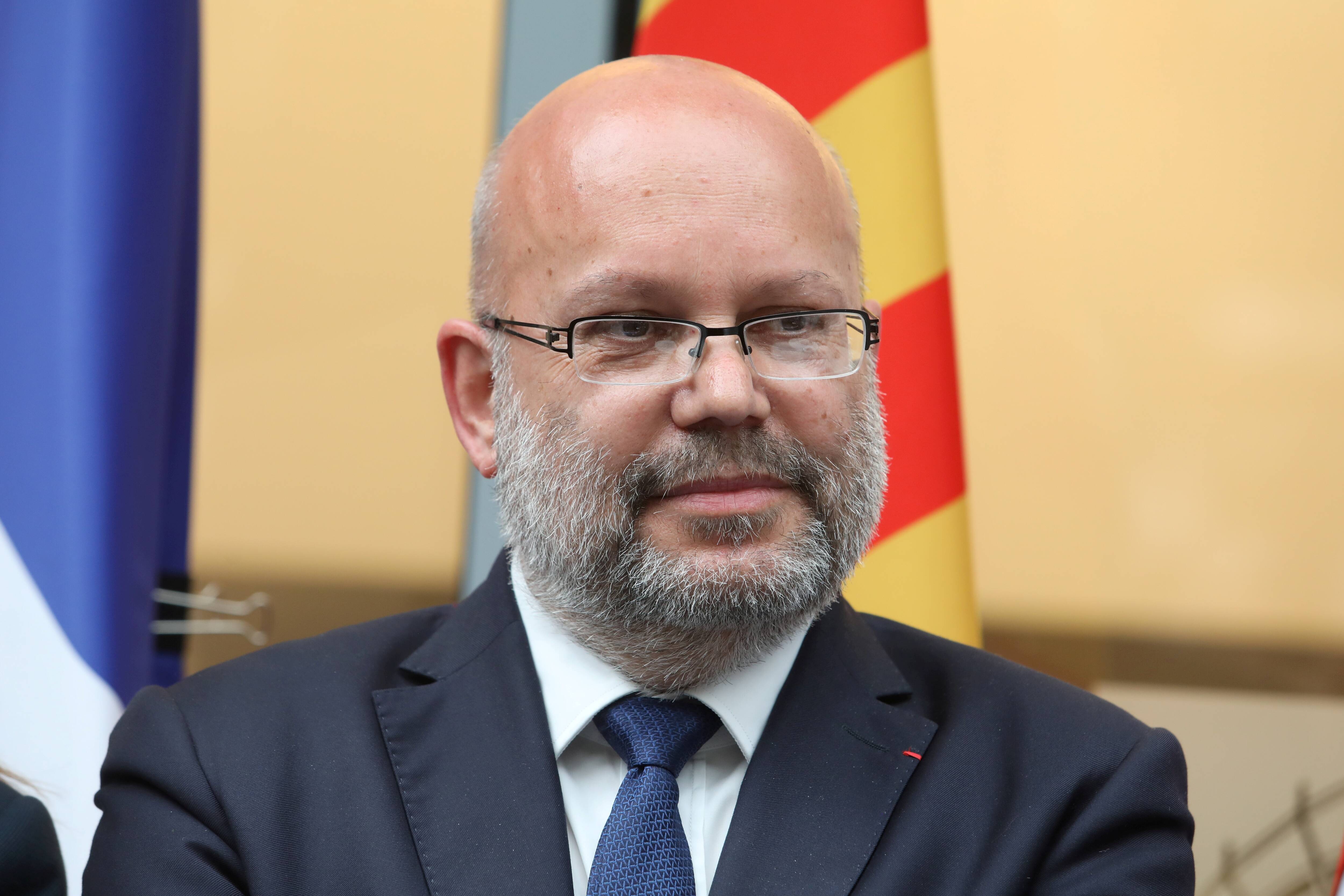 "C'est une victoire partagée, sans amertume": le député des Alpes-Maritimes Philippe Pradal, un des rapporteurs de la loi immigration, réagit à l'adoption du texte mardi