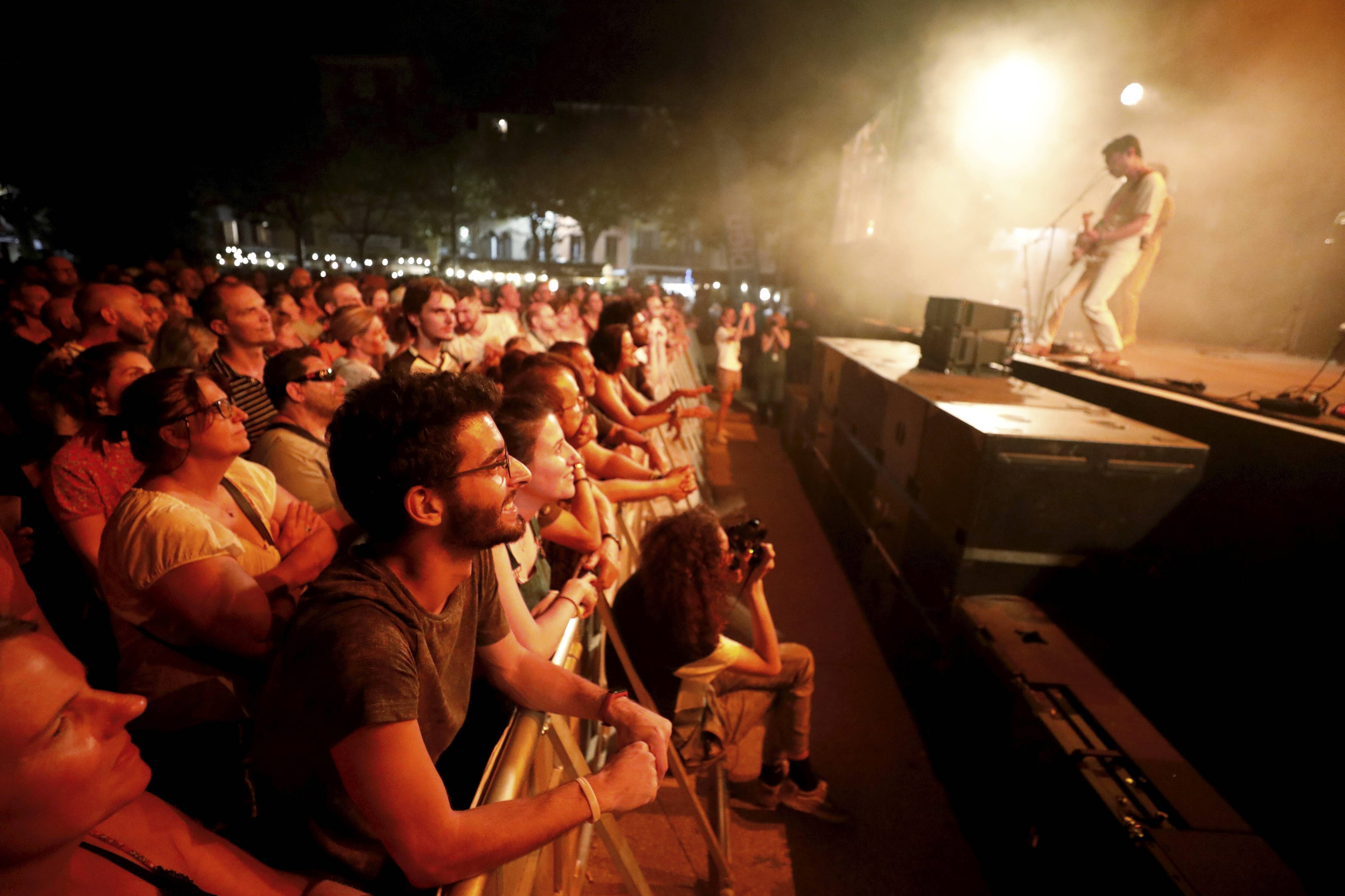 "Pas question de supprimer les Nuits du Sud": équilibre financier, choix du prestataire, dates... Le maire de Vence répond aux inquiétudes pour l'édition 2024