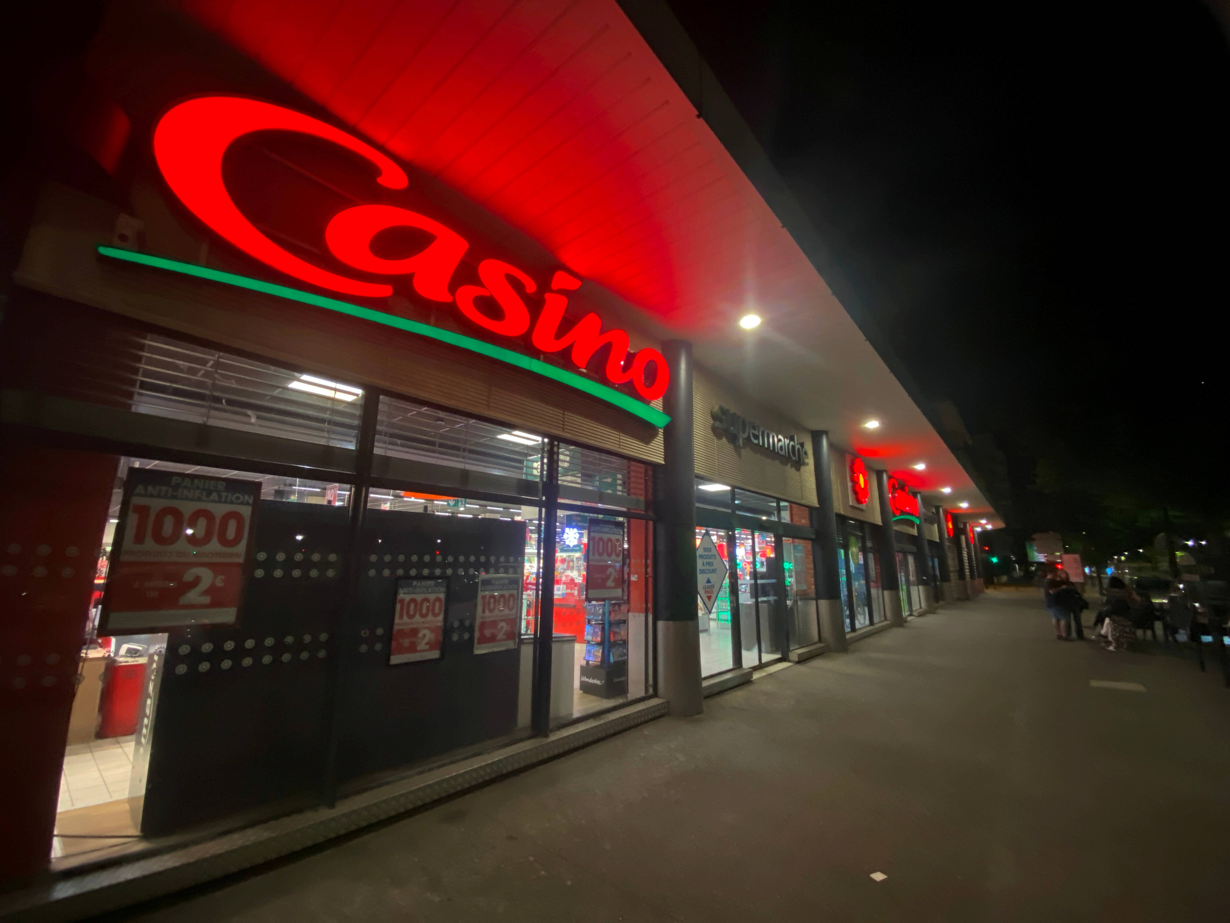 "C'est un déchirement": les salariés du groupe Casino se mobilisent à la veille d'un Noël amer