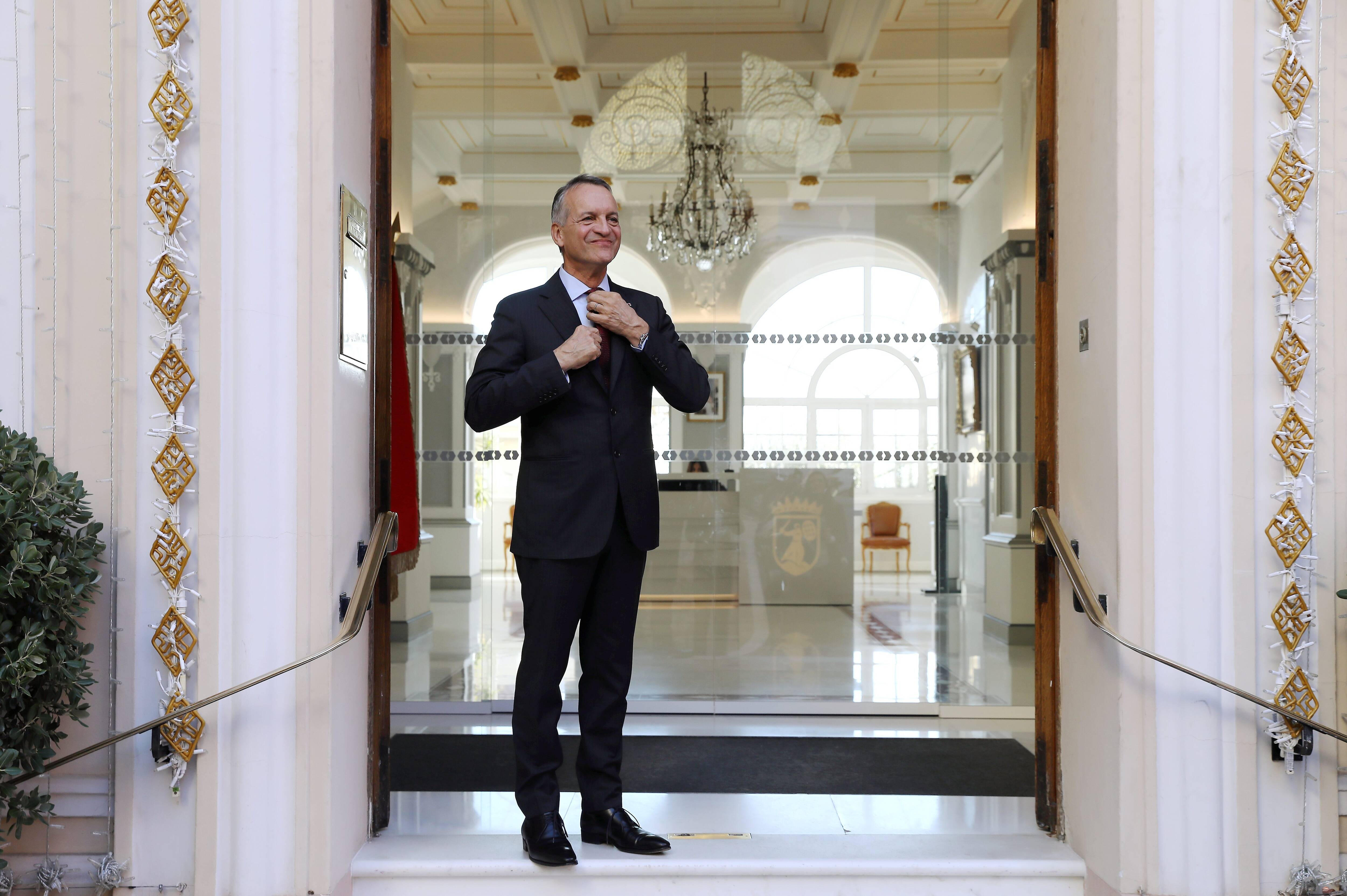 Sous contrôle judiciaire, le maire de Monaco Georges Marsan interdit d'entrer en contact avec le personnel de la mairie