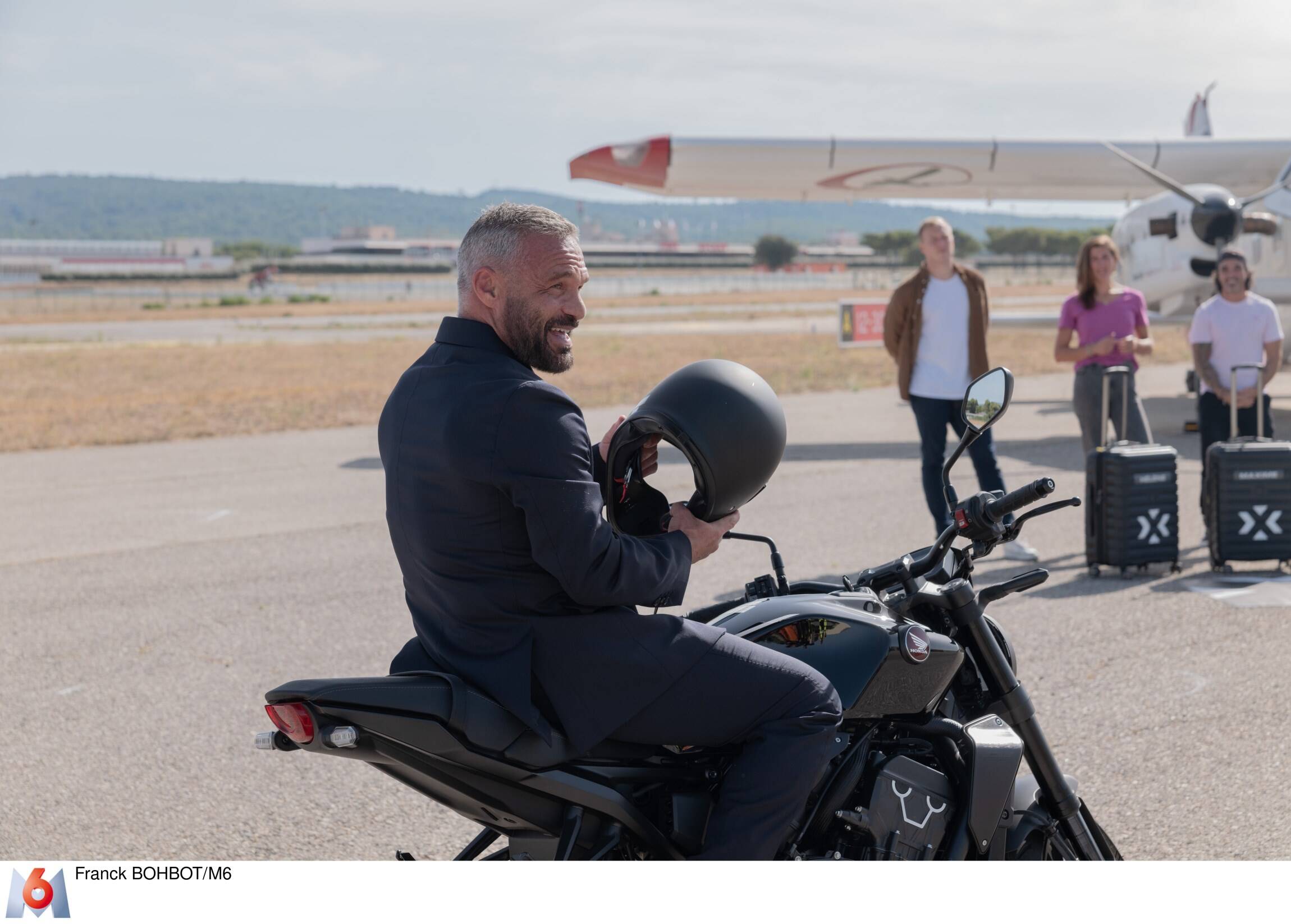 Le top départ est donné dans le Var: Philippe Bas prend les commandes du nouveau jeu de M6 "Destination X"