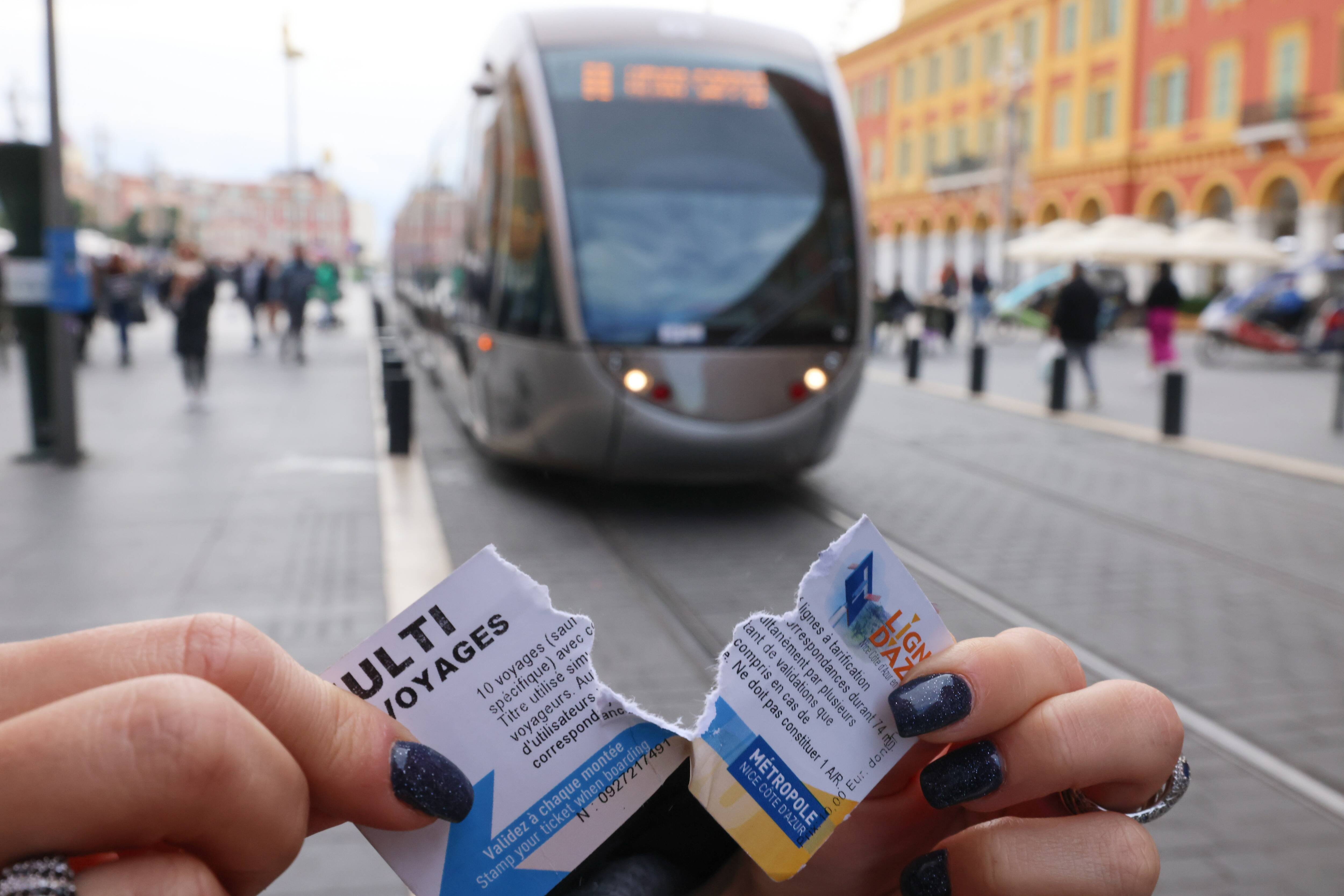 Transports, augmentation des tarifs de la cantine et des piscines... on récapitule tout ce qui change au 1er janvier dans la Métropole de Nice