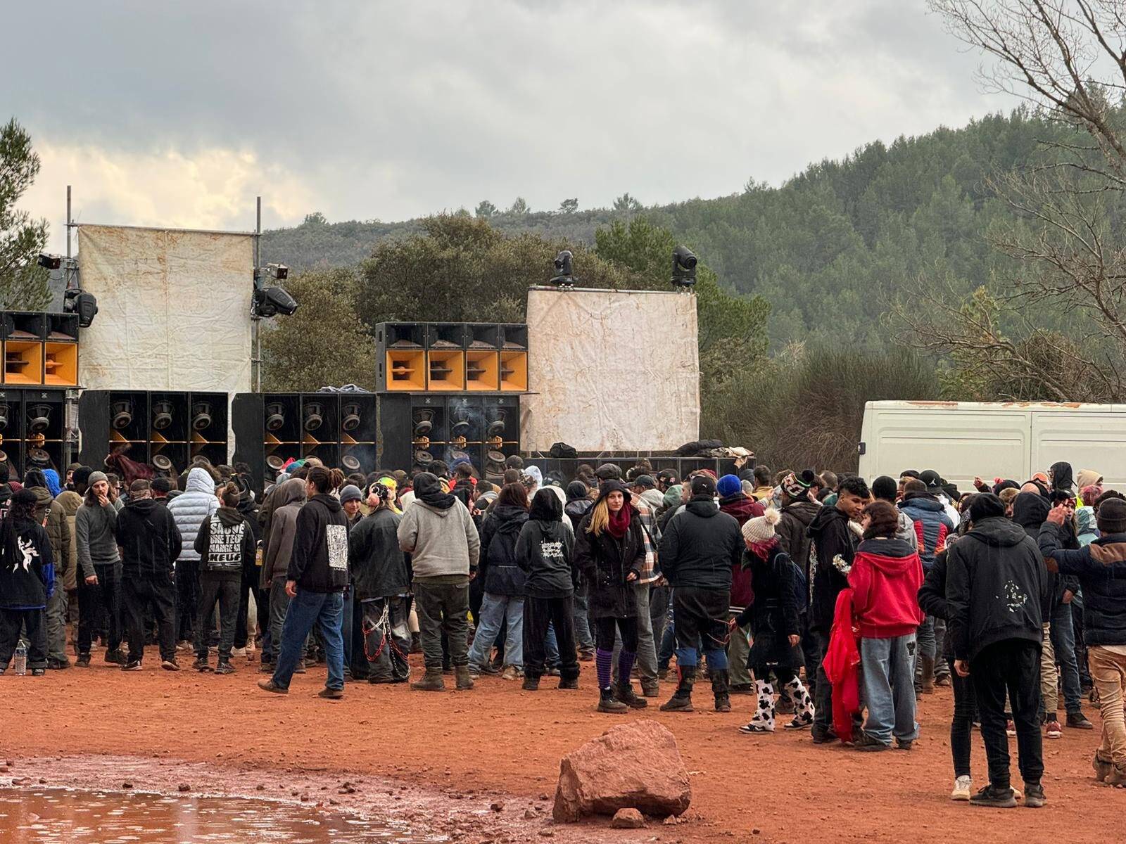Deux rave-parties réunissent près de 3 000 fêtards au Thoronet et au Cannet-des-Maures