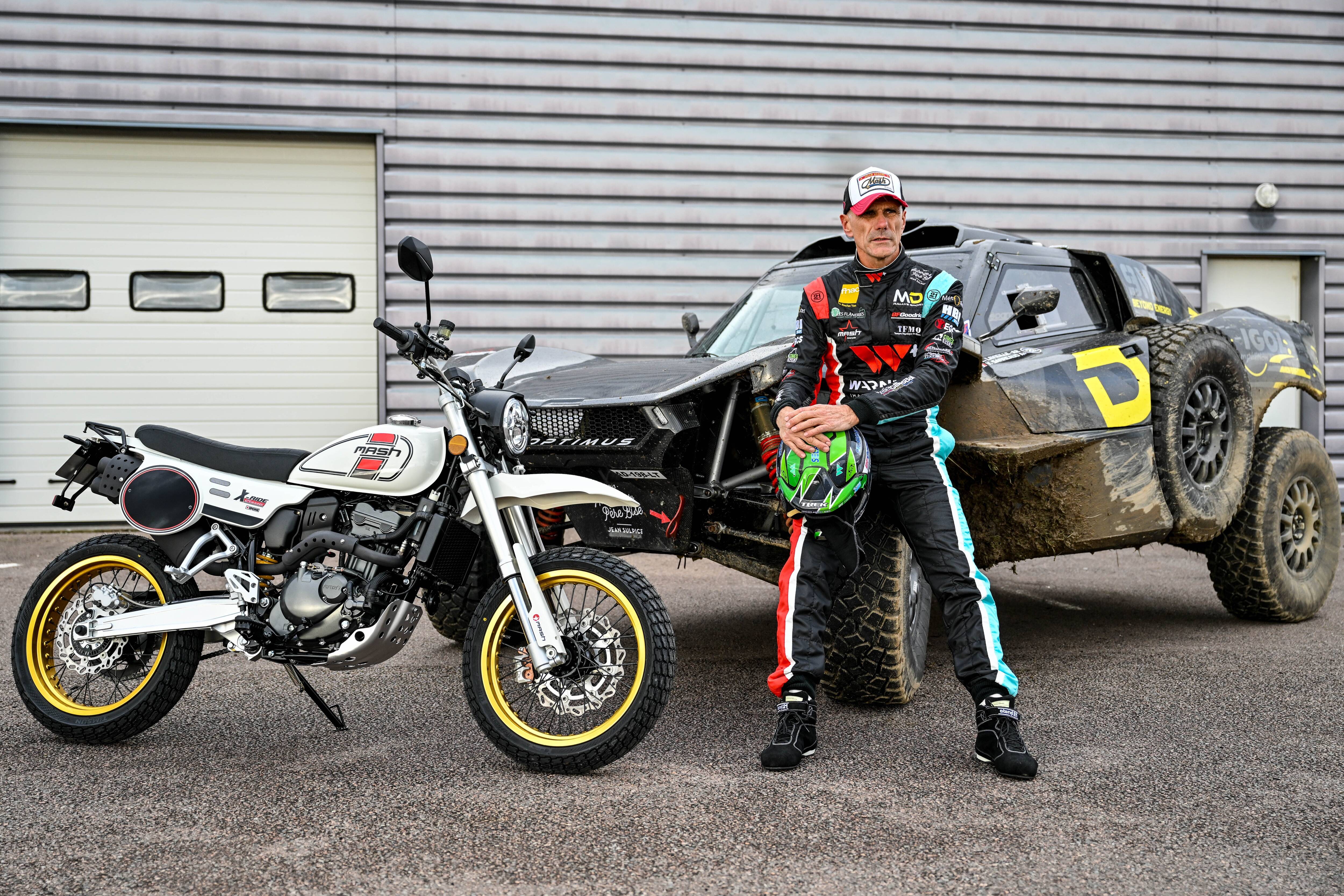 "Tant que ça me fait vibrer": on a rencontré le pilote varois Christian Lavieille avant le départ du Dakar