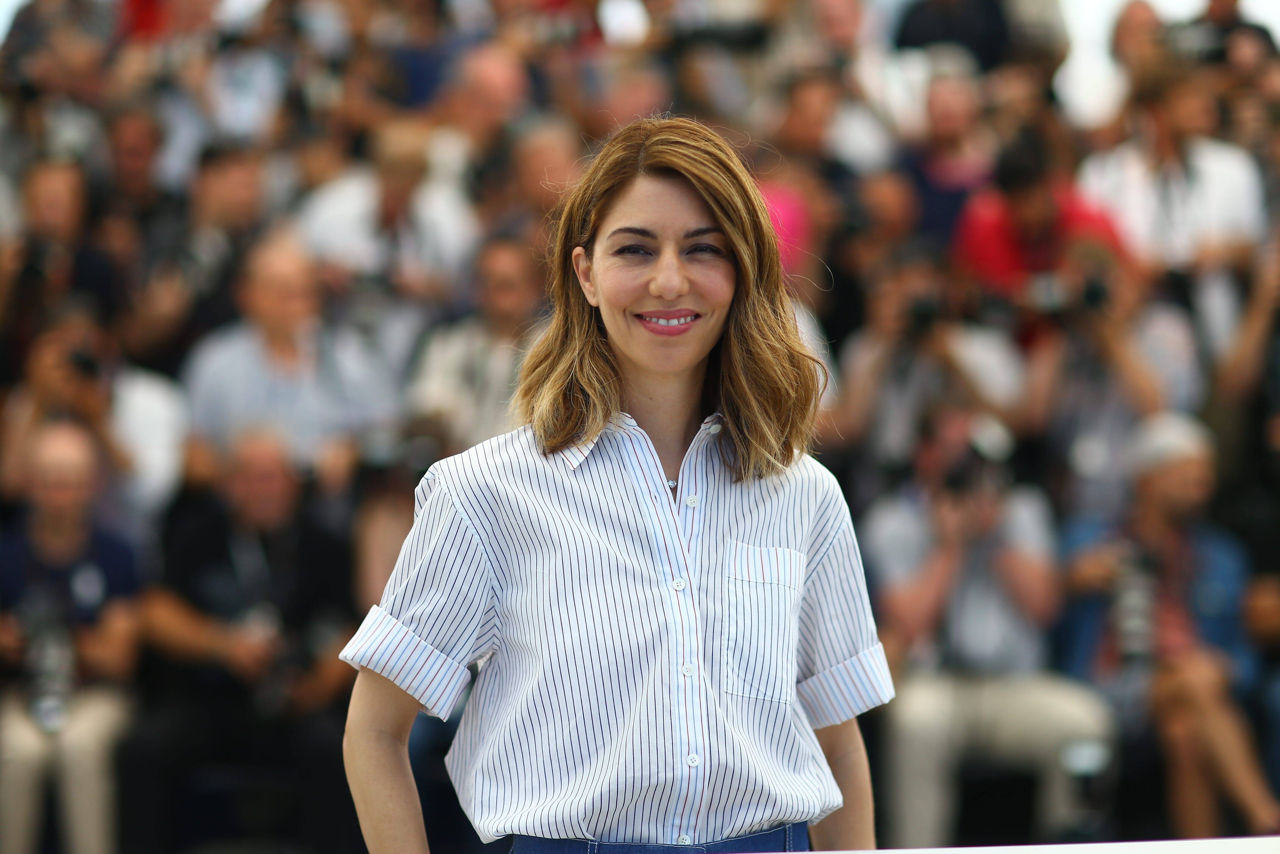 "De l'extérieur, cette histoire ressemble à un conte de fée": Sofia Coppola raconte Priscilla dans l'ombre d'Elvis dans son dernier film