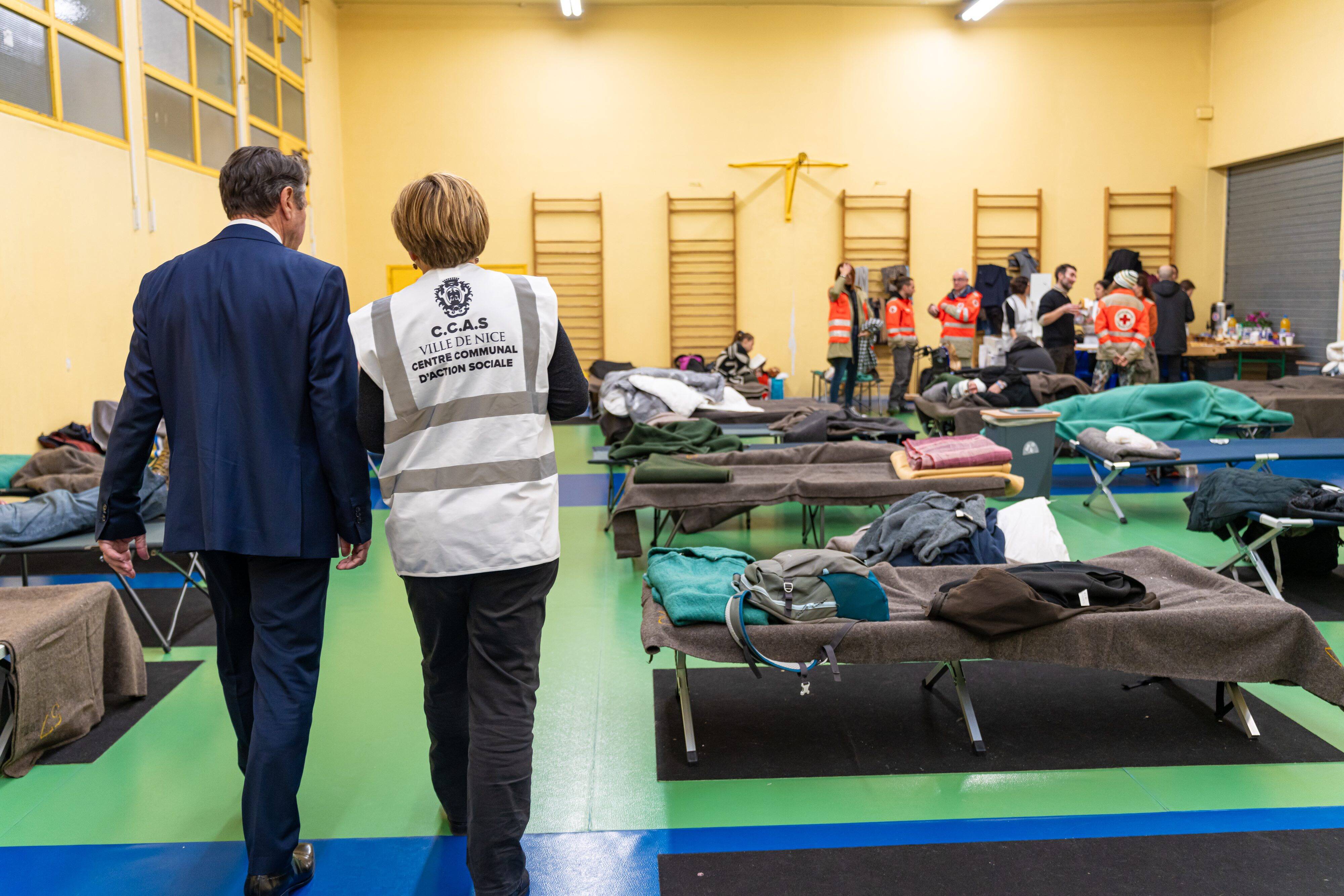 "Nous ne laisserons personne dans la rue tant que nous serons confrontés à ce grand froid": un nouvel accueil de nuit pour les sans-abri ouvre ce samedi soir à Nice