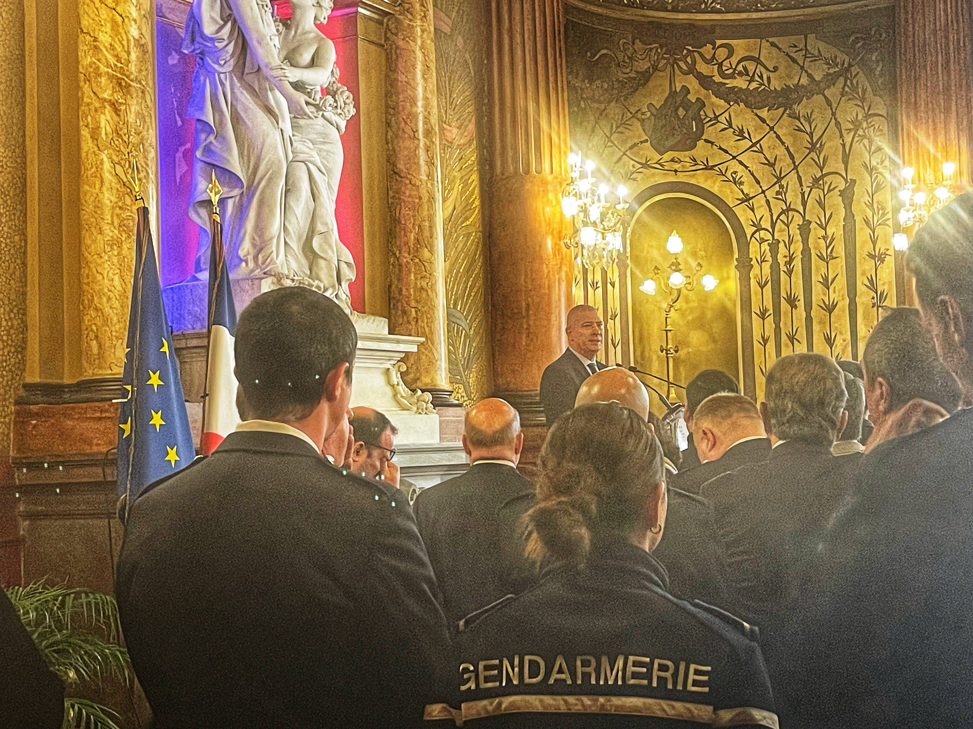 44.000 personnes interpellées à la frontière, 2,9 tonnes de résine de cannabis saisies... : le bilan sécurité 2023 du préfet des Alpes-Maritimes