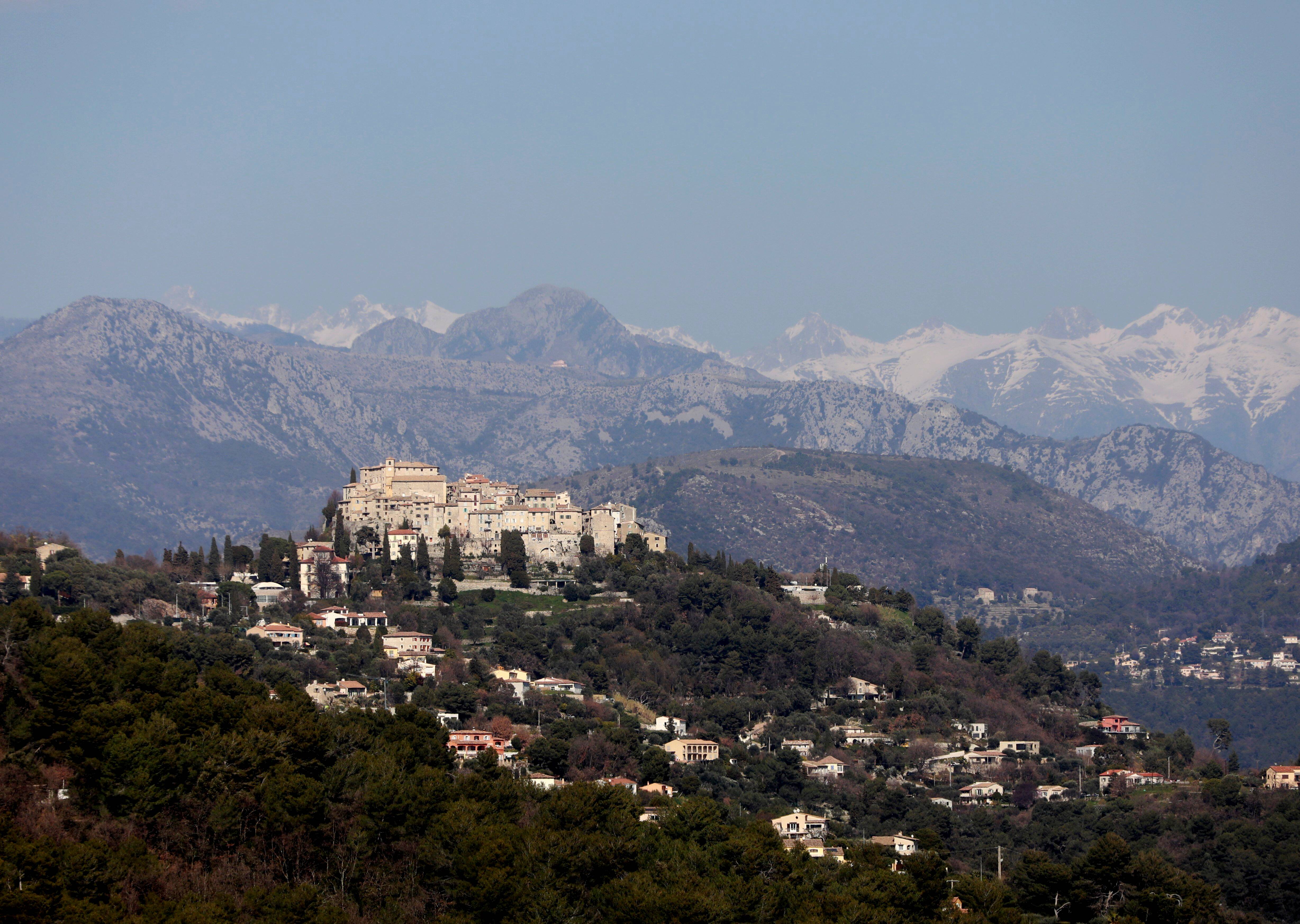 "C'est un patrimoine qui est en train de se perdre": qui détient la recette secrète de ce dessert originaire de Carros ?