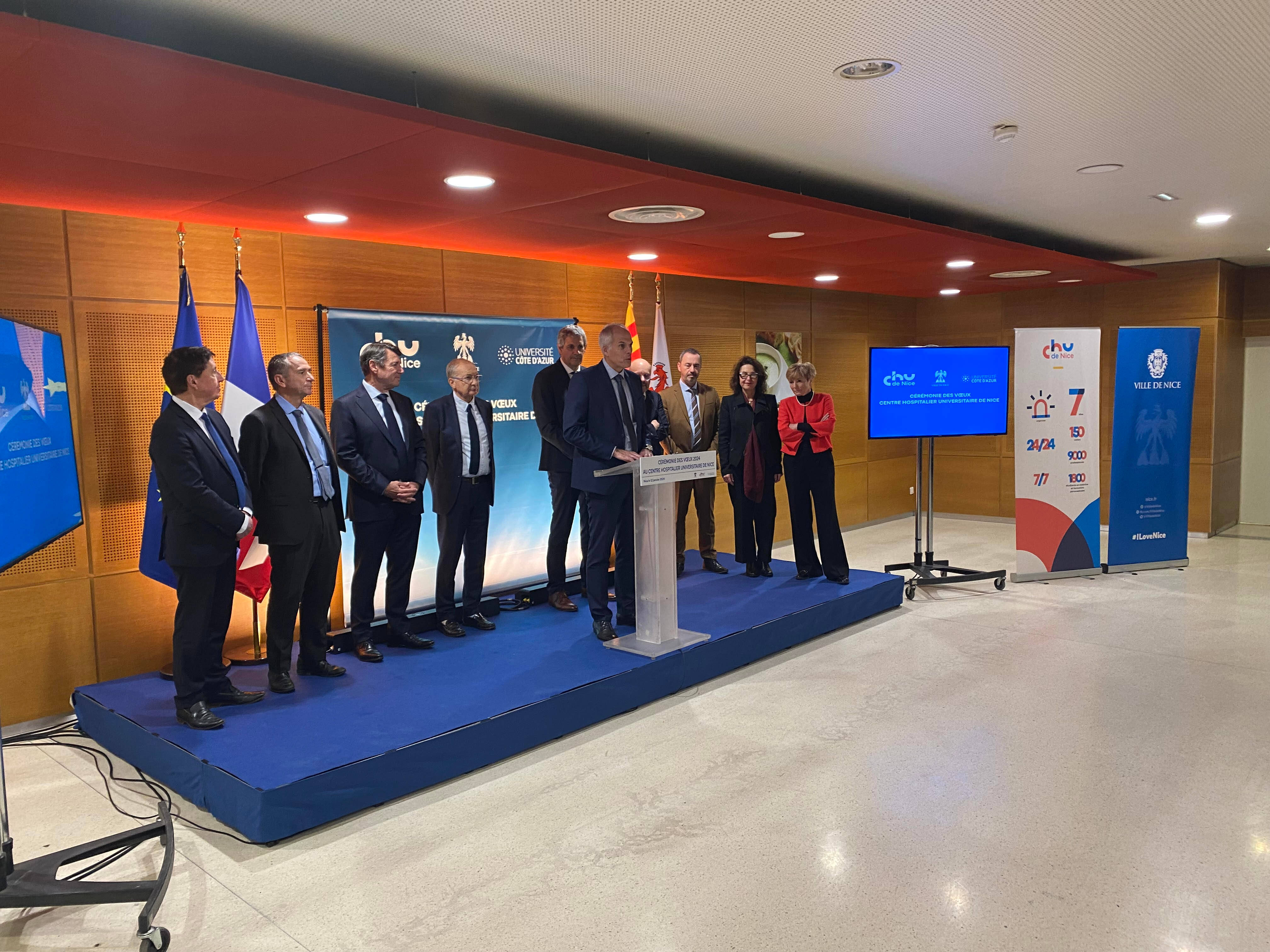 Une nouvelle charte de gouvernance décentralisée signée pour les voeux du CHU de Nice